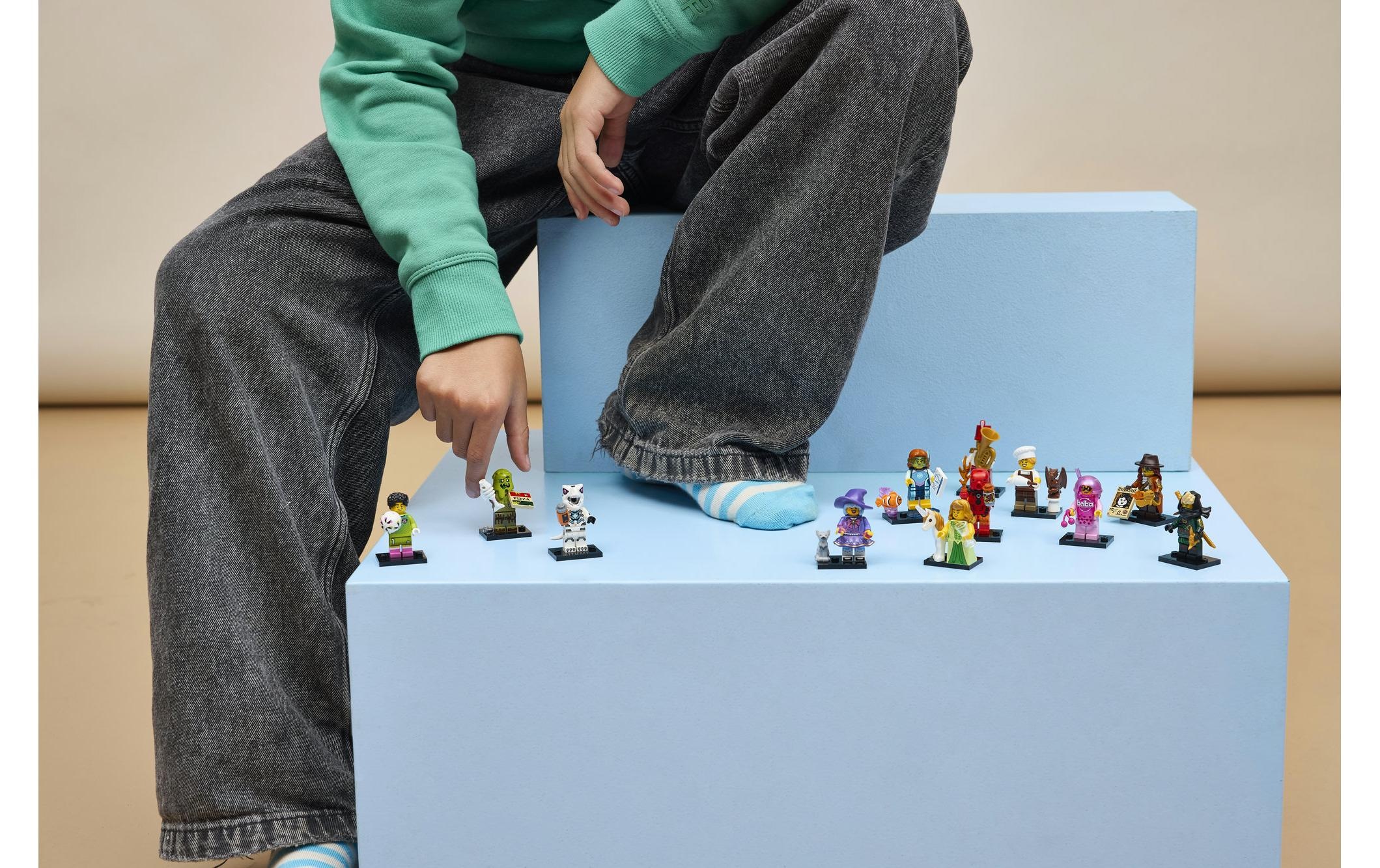 Image of LEGO Konstruktionsspielsteine "Minifigures Serie 29 71052"
