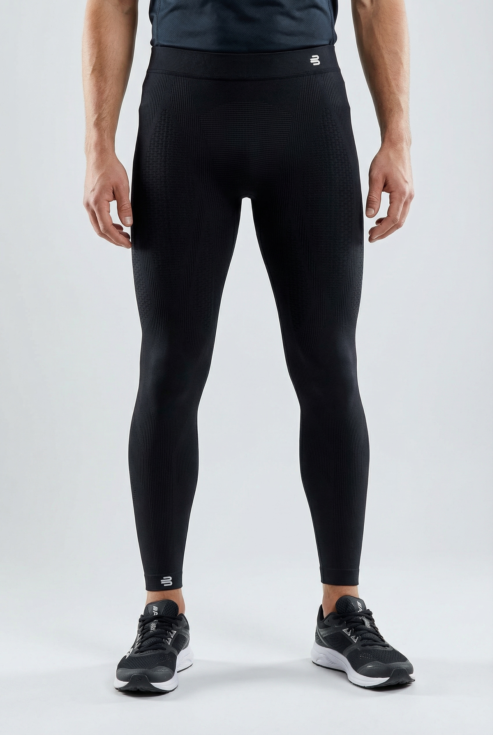Image of Bauerfeind Funktionstights "COMPRESSION TIGHTS LONG" mit gezielter Zonenkompression, aktivierende Kompressionszonen