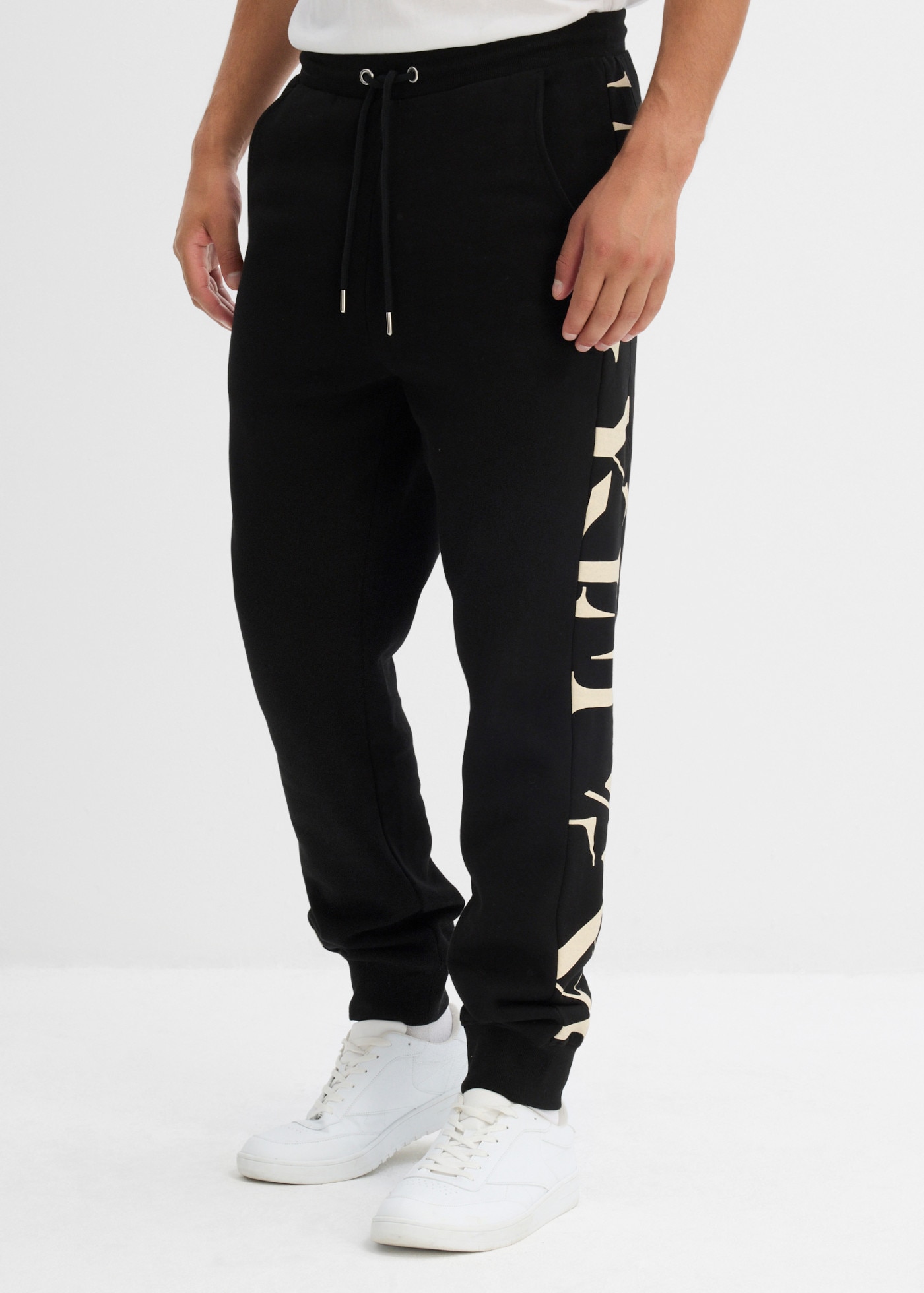 Image of bonprix Sweathose mit Print-Einsatz, Regular Fit, aus Baumwolle