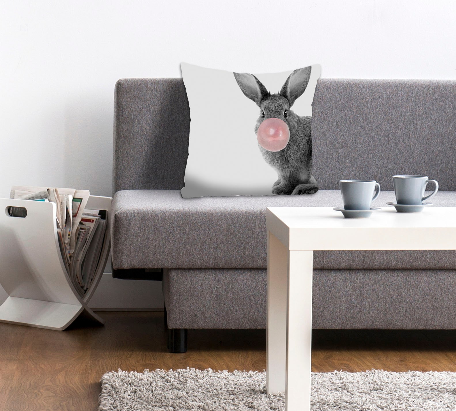 Image of queence Dekokissen "Bunny Gum" mit einem Hasen mit Kaugummi