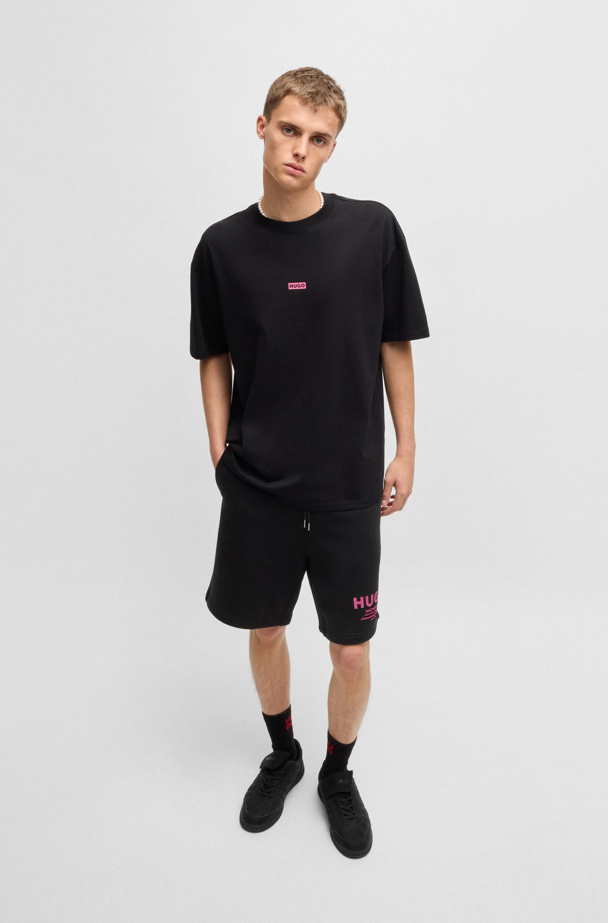 HUGO Blue Sweatshorts »Nomario«, mit grossem Druck