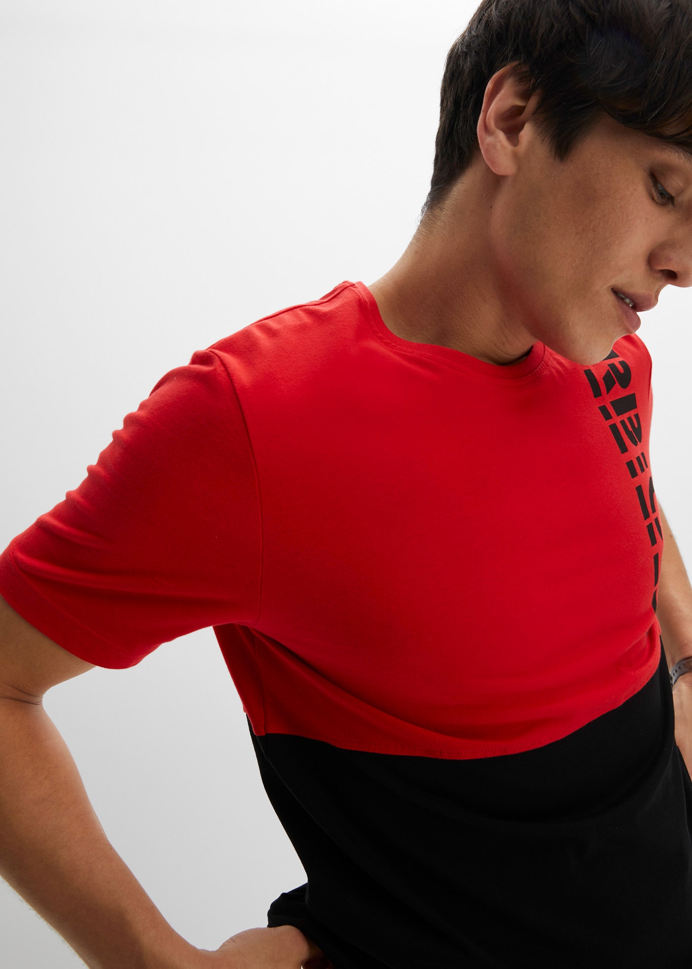 bonprix T-shirt regular fit, kurzärmelig, für Frühling und Sommer, aus Baumwolle