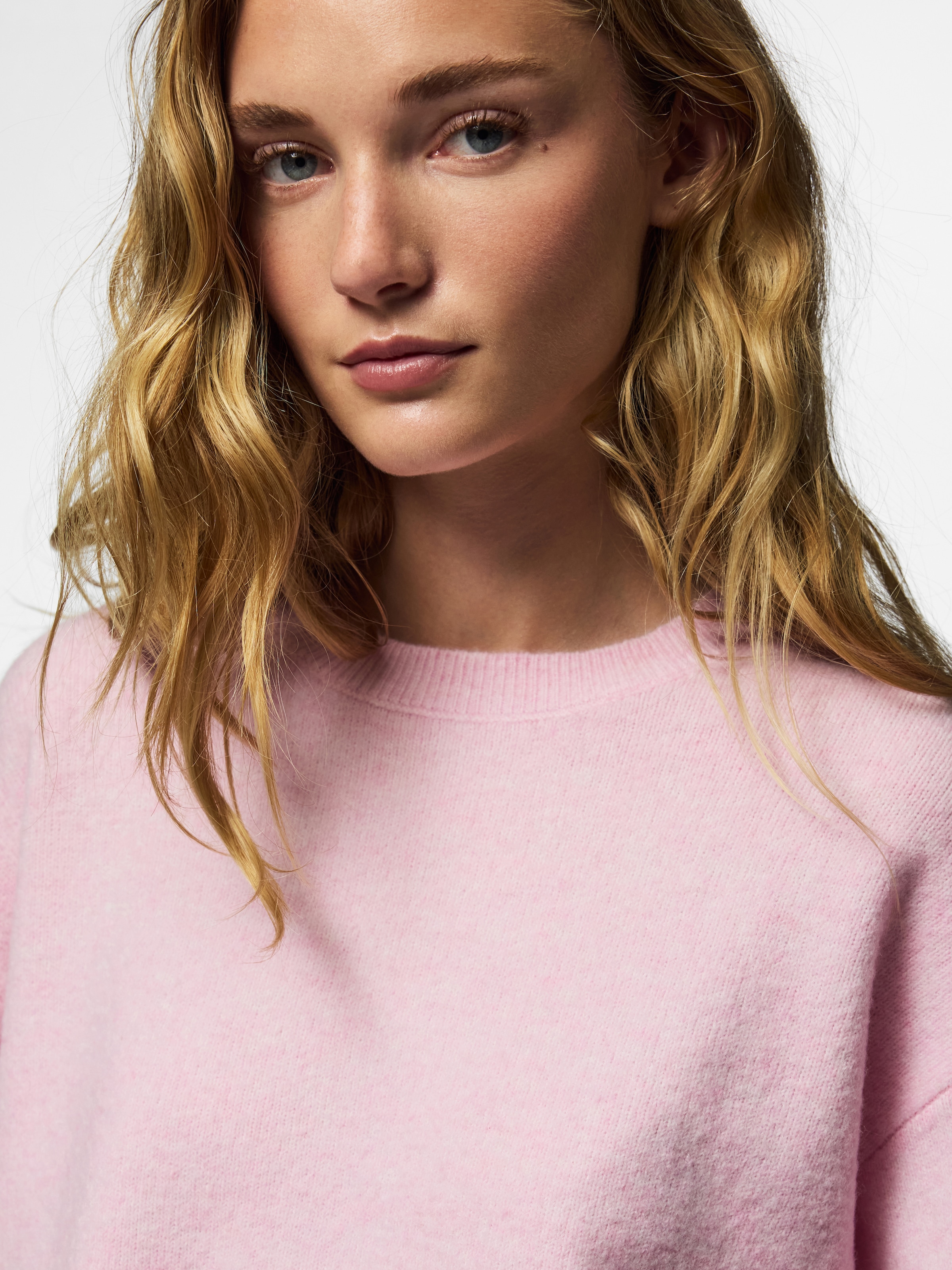 pieces Rundhalspullover »PCSALLY LS O-NECK KNIT NOOS BC« Materialmix