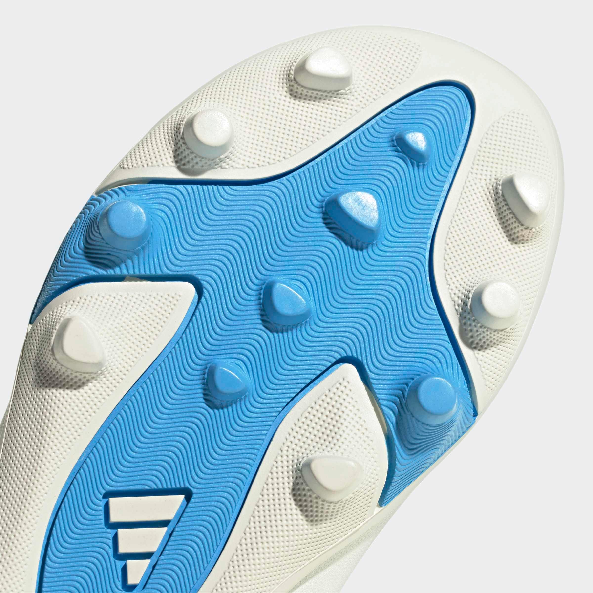 adidas Performance Chaussure de football »F50 MESSI CLUB KIDS , KLETTVERSCHLUSS, FESTE BÖDEN/GEMISCHTE BÖDEN«  adapté à de nombreux types de sols, pour adolescents et enfants