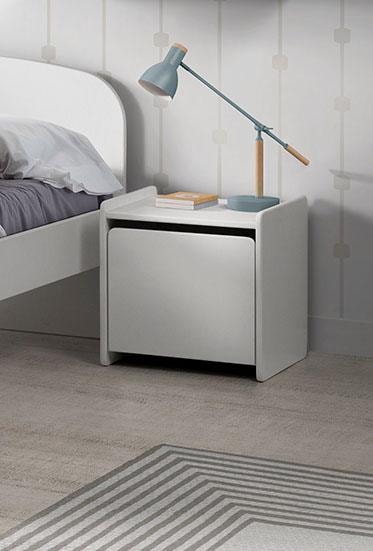 Vipack Console de nuit »Kiddy, mit 1 Drehtür, dahinter ein grosses Fach« B/H/T ca. 40x40x36cm, MDF lackiert, in verschiednen Farben erhältlich,  standfest gebaut, sie kann rechts oder links angestellt werden