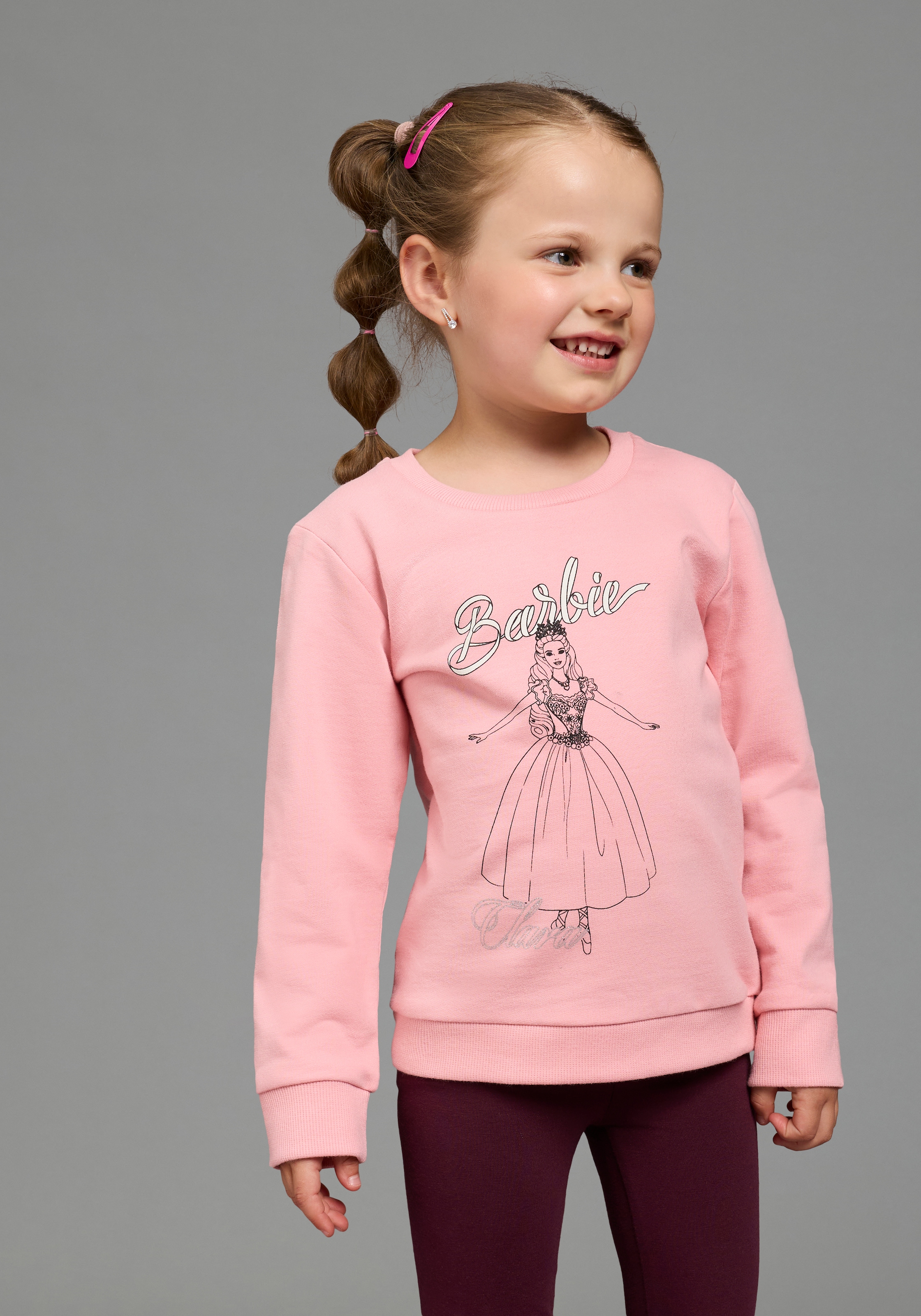 Image of KIDSWORLD Sweatshirt "BARBIE Glitzerdruck Sweatshirt, Mattel", BARBIE Nussknacker Sweat mit Glitzerprint, langärmlig, Basic-Passform