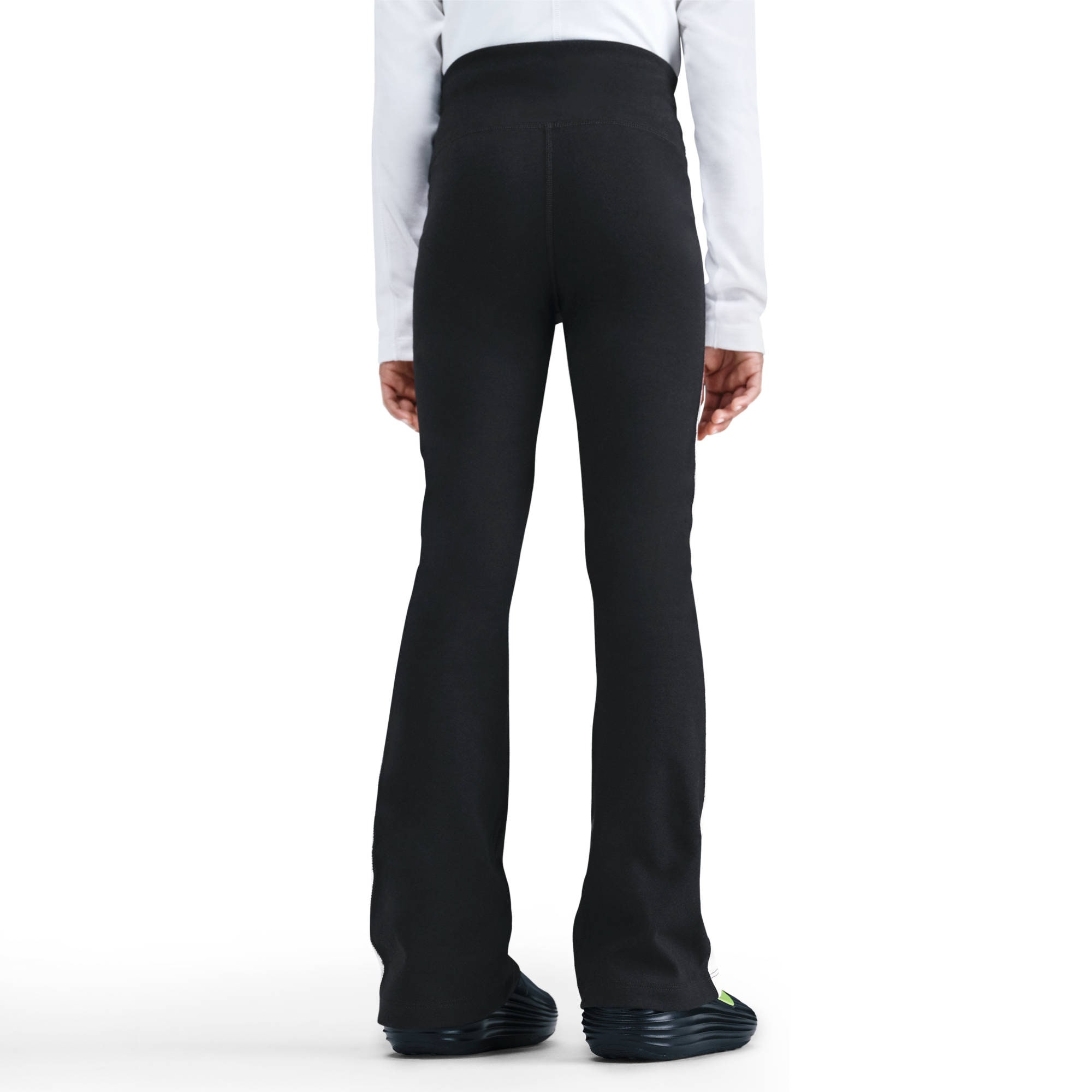 Nike Sportswear Shorts »G NSW CLSSC TGHT FLARE GX STAR«