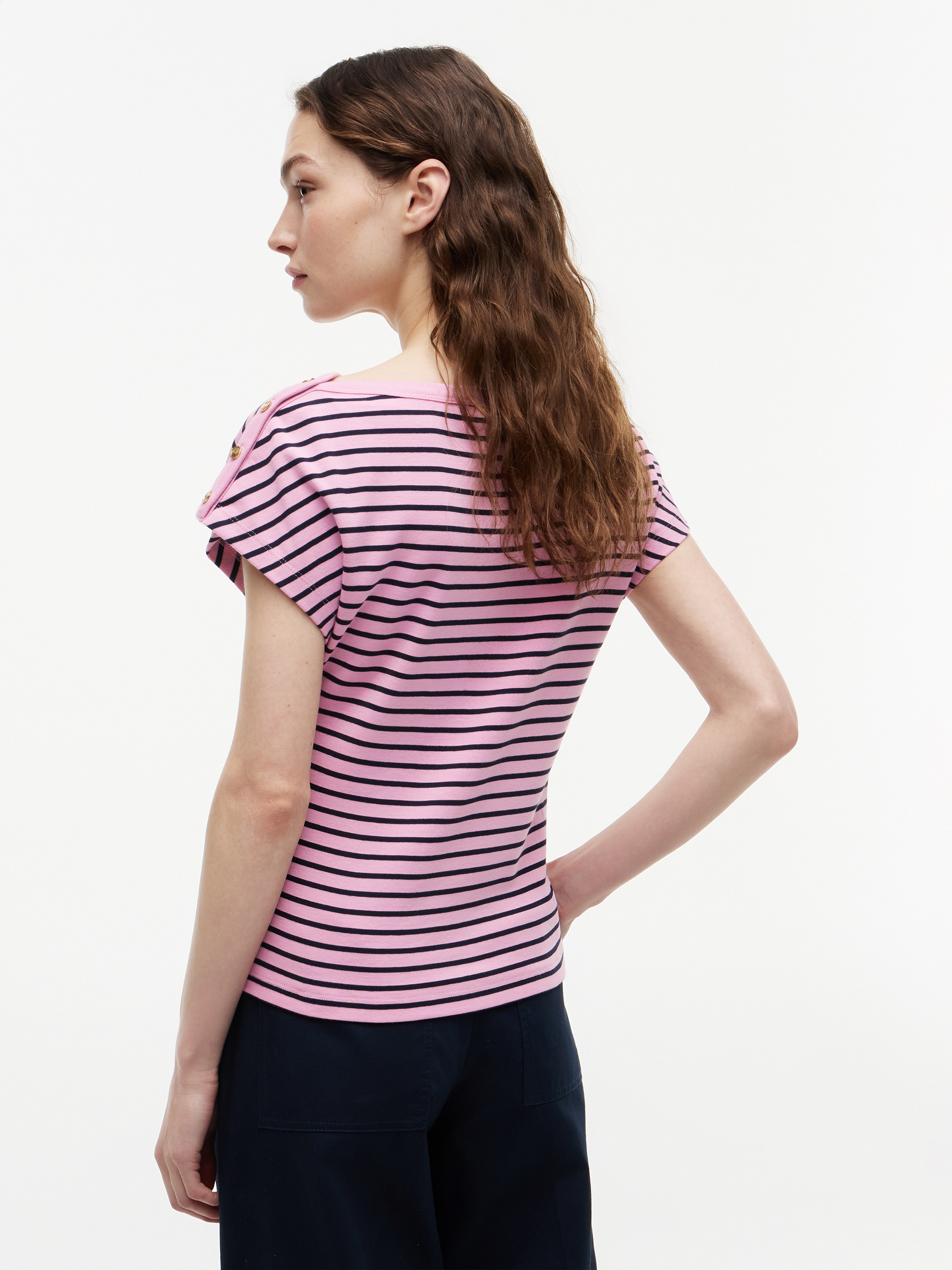 Tommy Hilfiger T-shirt à manches courtes »GOLD BTN CAP-SLV BOAT-NK TEE« coton, avec boutons dorés
