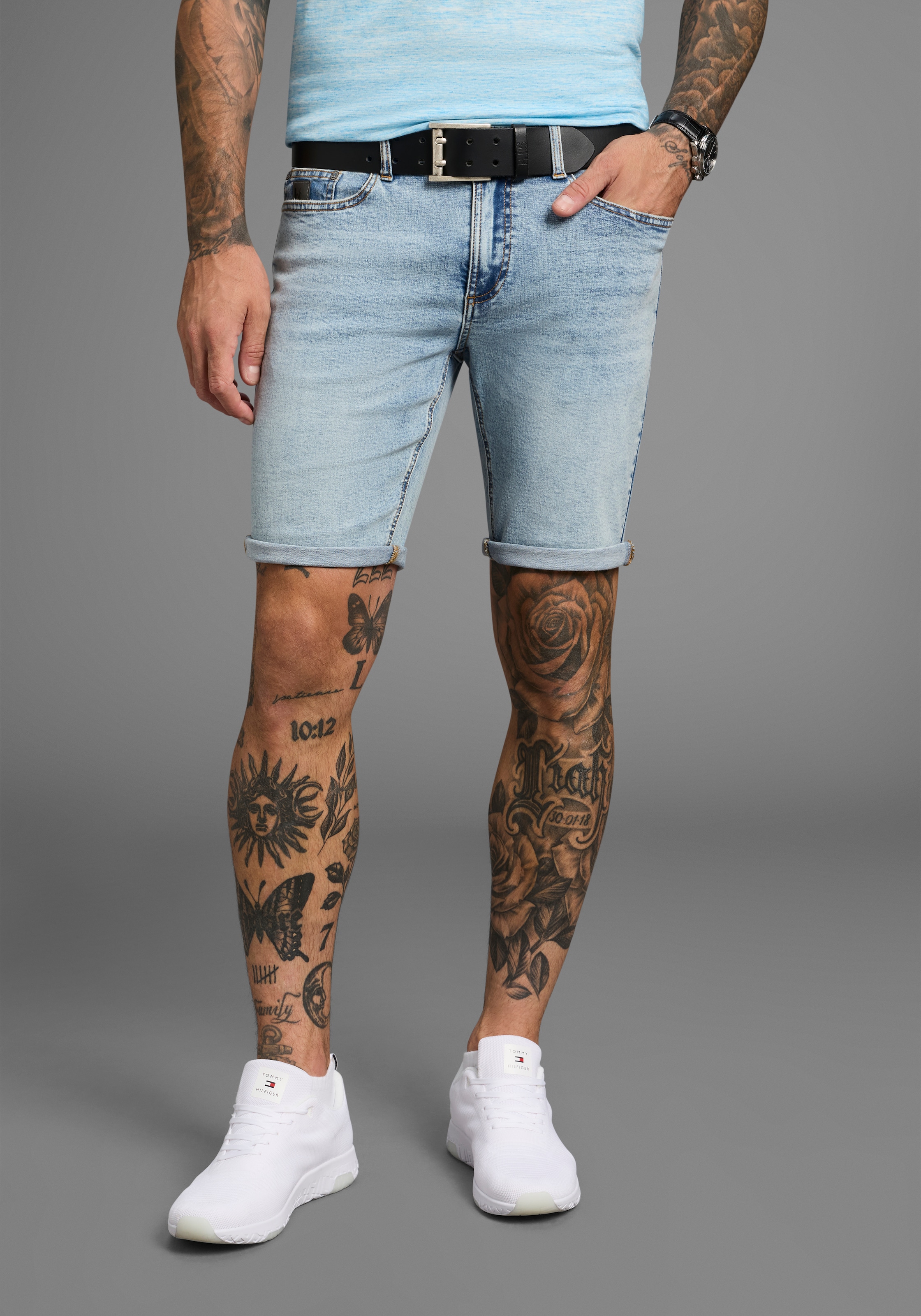 Image of Bruno Banani Jeansshorts "Hutch-Shorts" gerade geschnittene kurze Beine, niedrige Leibhöhe