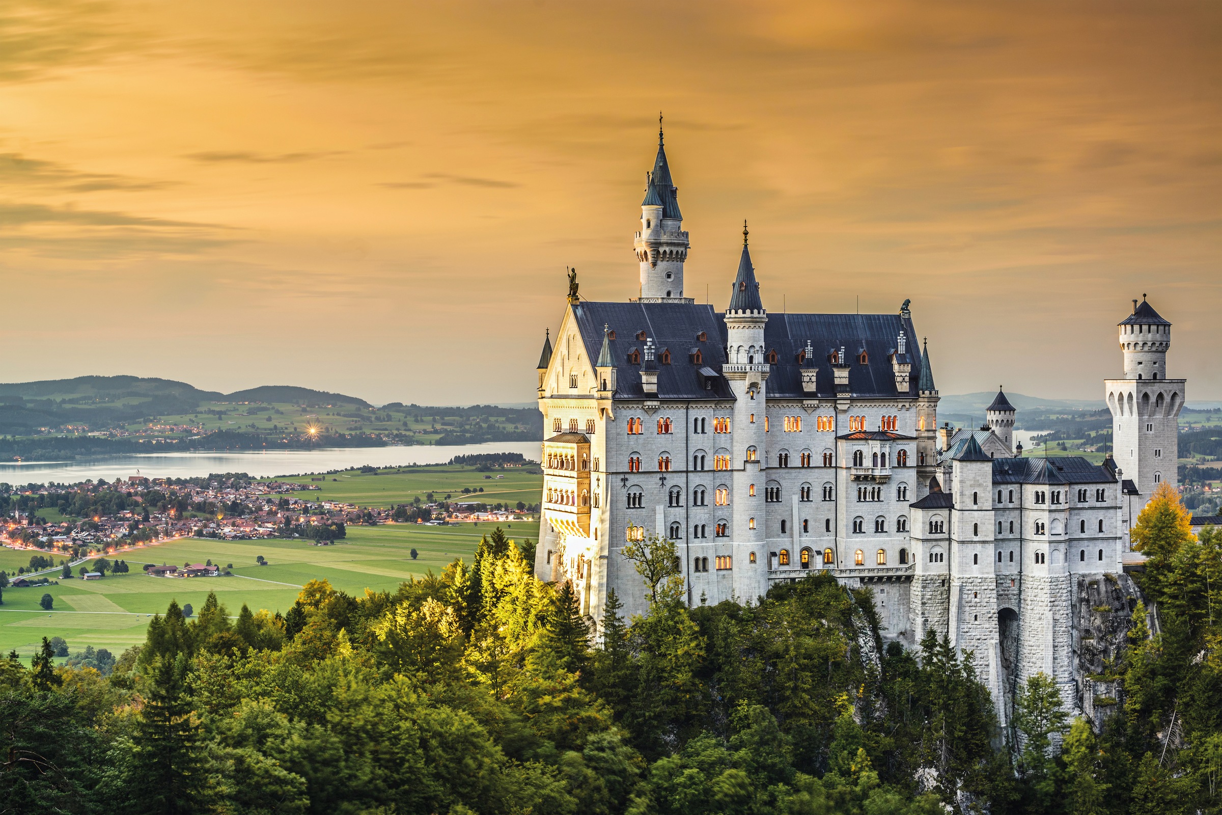 Image of Papermoon Fototapete »Neuschwanstein Castle« bei Ackermann Versand Schweiz