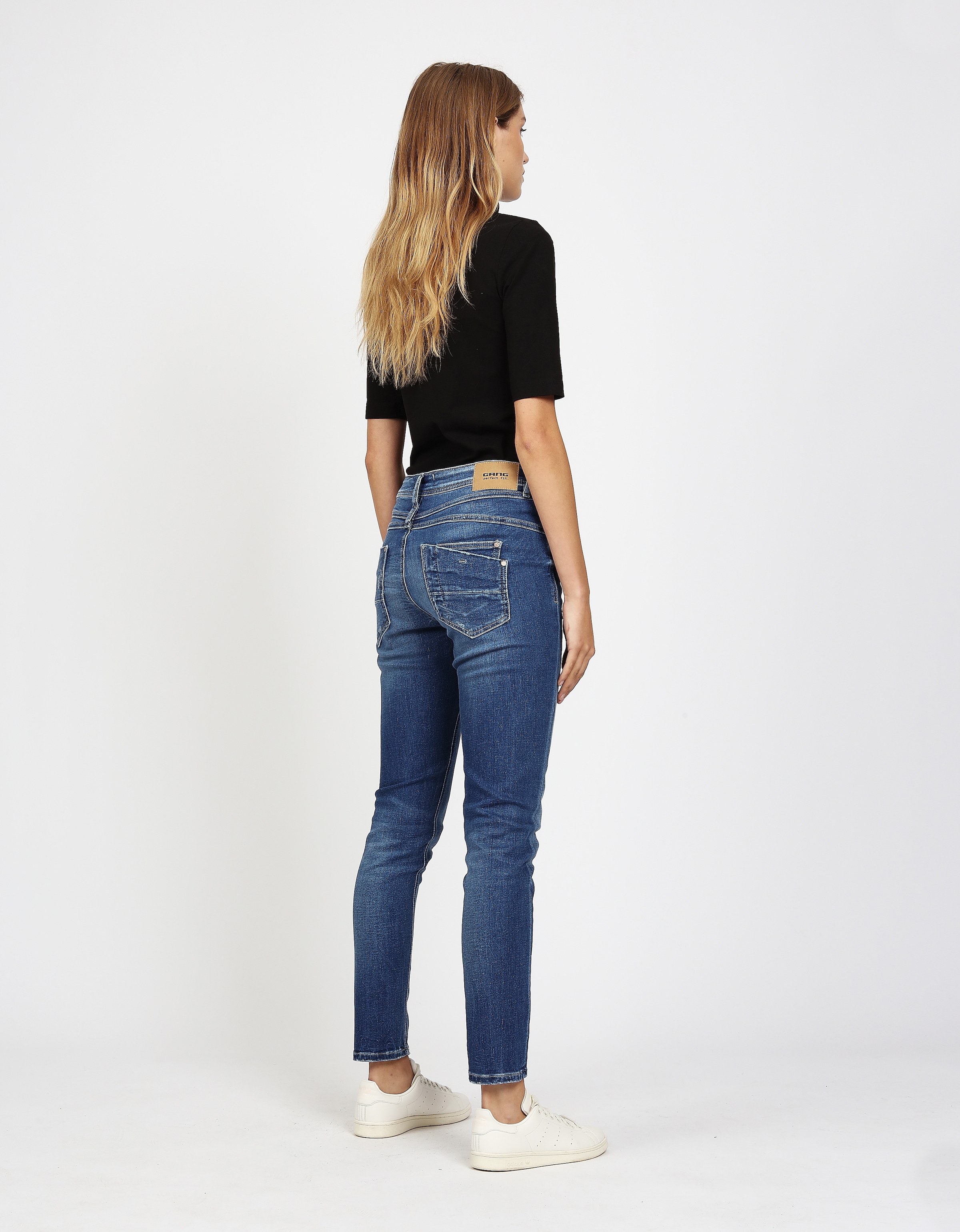 GANG Relax-fit-Jeans »94AMELIE« mit Used-Effekten