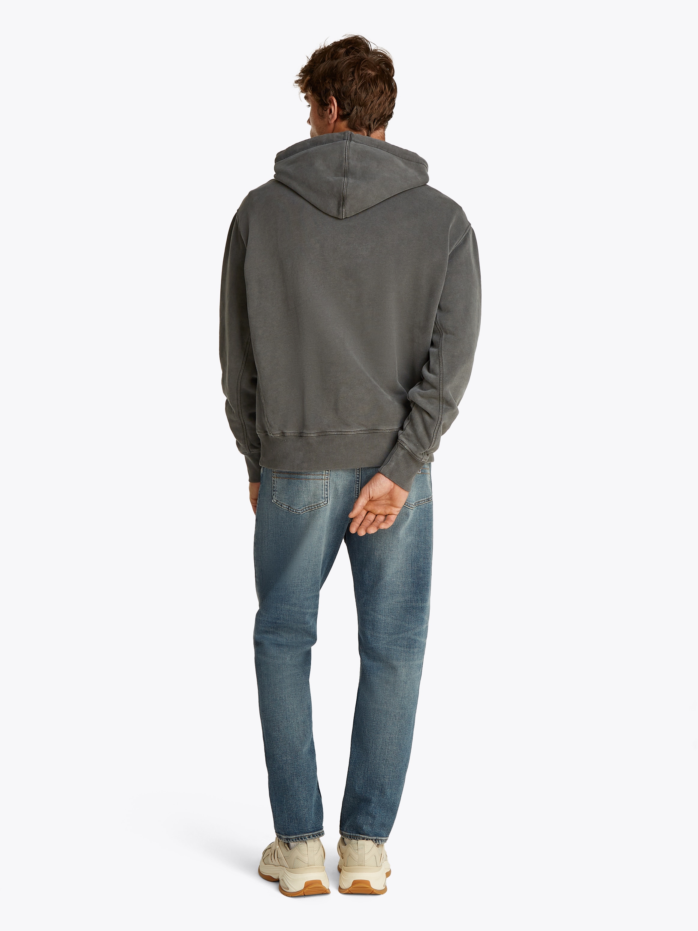 Tommy Jeans Hoodie »TJM RLX TJ LABEL HOODIE«, mit grosser Logostickerei