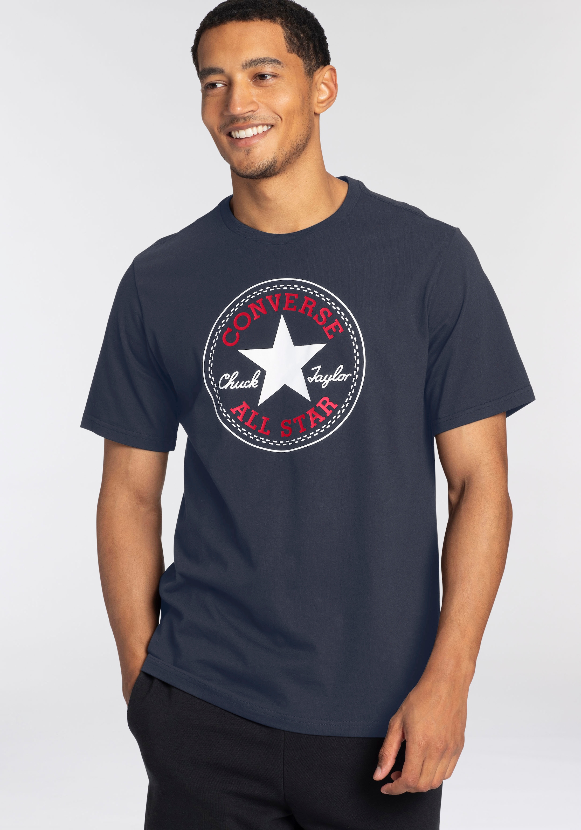Converse T-Shirt »CHUCK LOGO TEE« mit Rundhalsausschnitt, aus Baumwolle, normale Länge