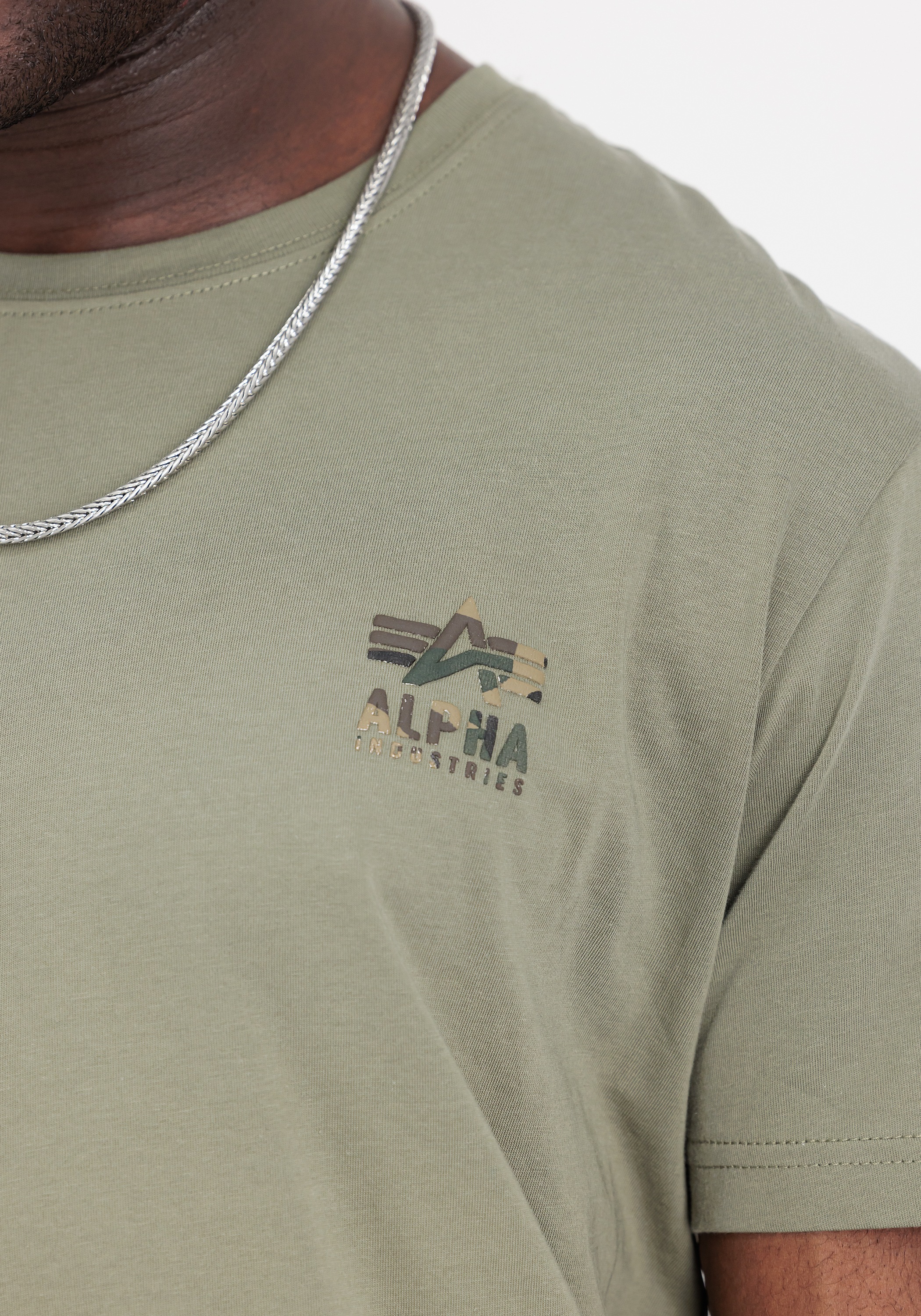Alpha Industries T-Shirt »Camo Logo Puff Print Backprint T-Shirt«