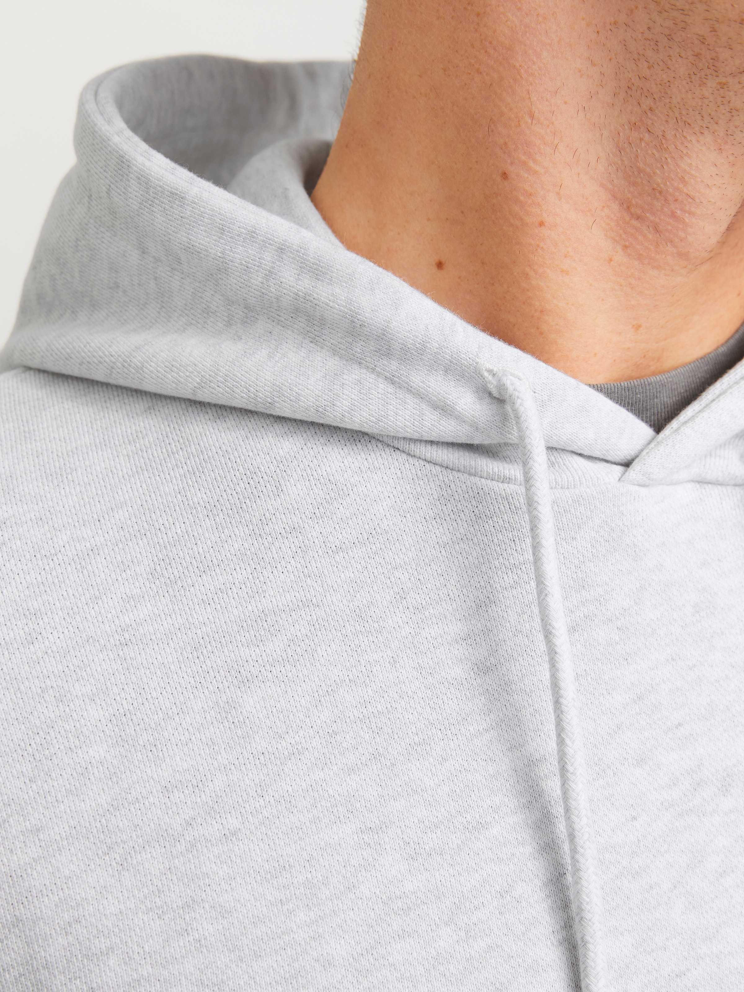 Jack & Jones Kapuzensweatshirt »JJBEAU – Sweater mit Logodruck, Slim Fit und Baumwolle«, unifarben, modisch, slim fit, angeraute Sweatware, Kapuze