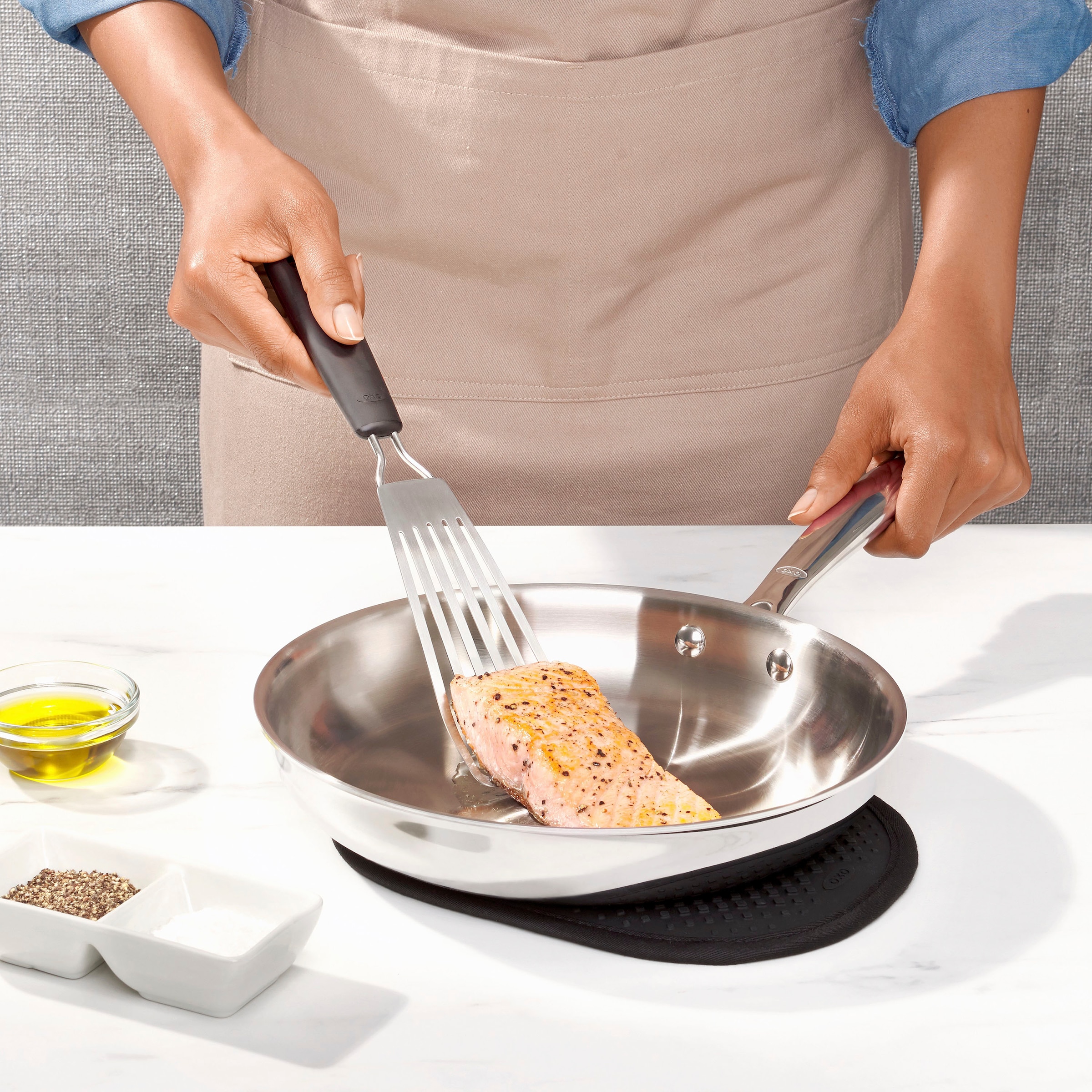 OXO Good Grips Grillwender, kleiner Fischheber