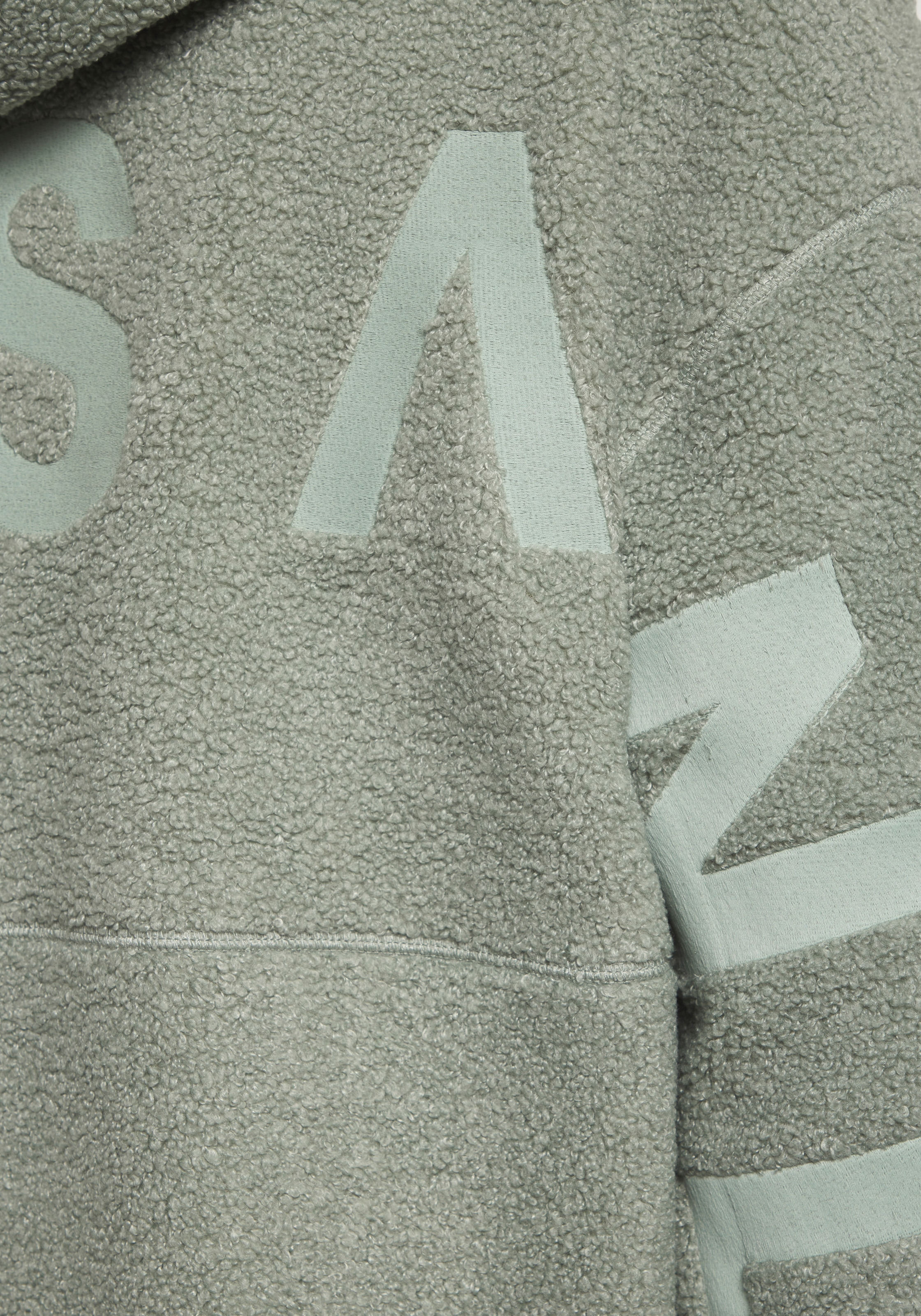 Elbsand Fleecepullover , mit grossem Letterprint auf dem Rücken
