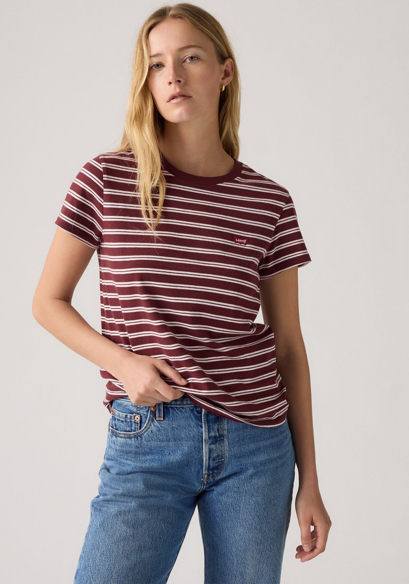 Image of Levis T-Shirt "PERFECT TEE" mit kleiner Logo-Stickerei