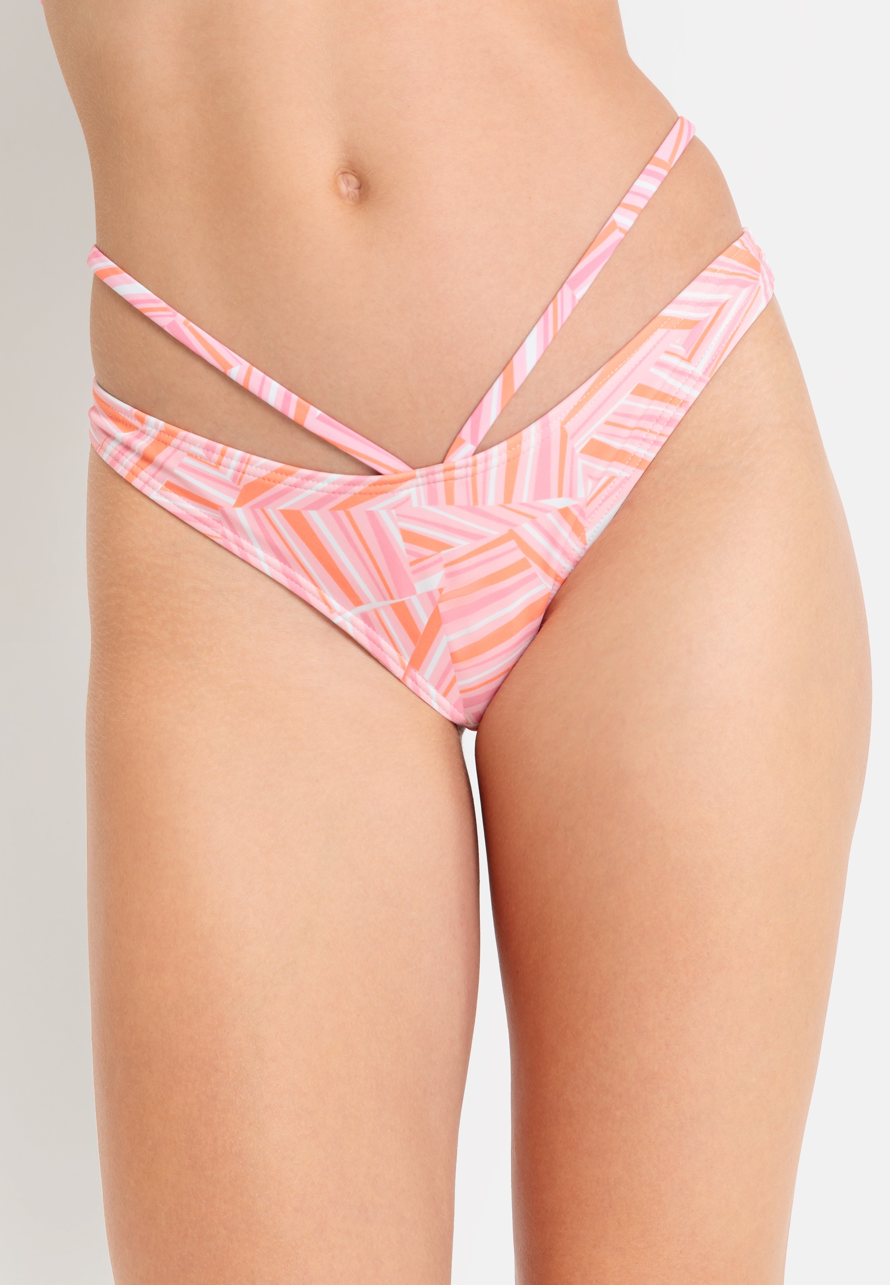 Image of LSCN by LASCANA Bikini-Hose "Lisa" mit seitlichen Hüft-Straps