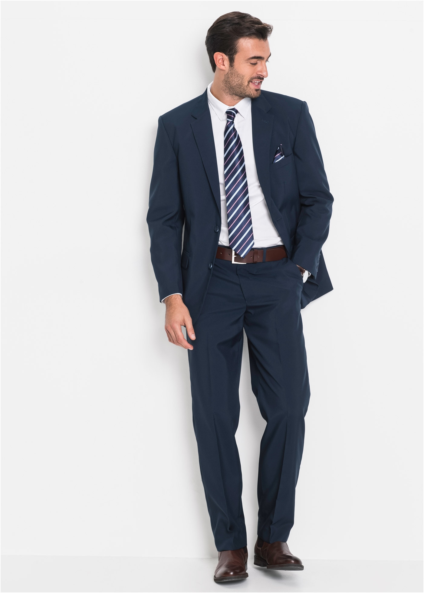 Image of bonprix Anzug "Anzug (2-tlg. Set), Regular Fit" Set, 2 Stk. tlg. regular fit Regular Fit, pflegeleichtes Material, zweiteiliges Set