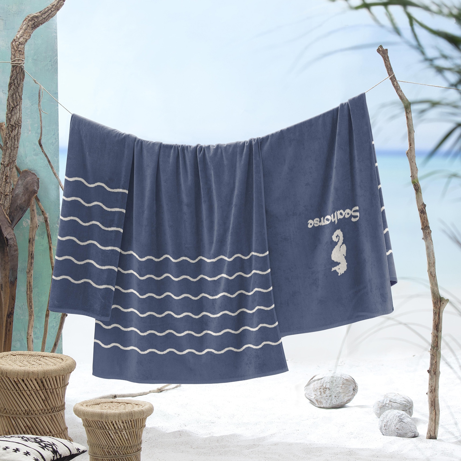 Seahorse Serviette de plage »Waves« 100x180, für Strand und Pool, Trendy summer design in maritime style
