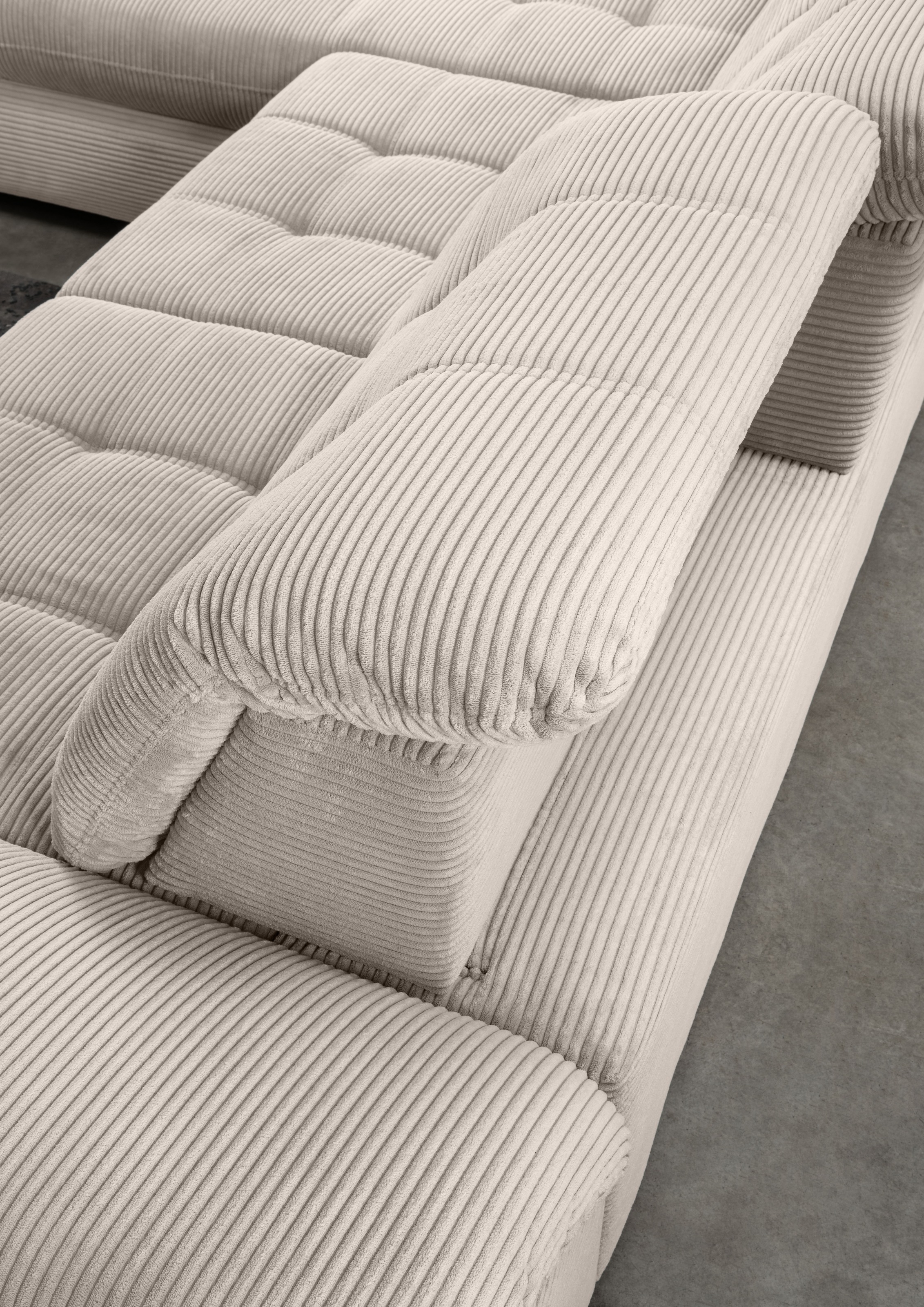 Home affaire Canapé d'angle »Lazio modern und bequem, schmale Armlehnen, tolle Detailverarbeitung« zwei verschiedene Fussfarben wählbar