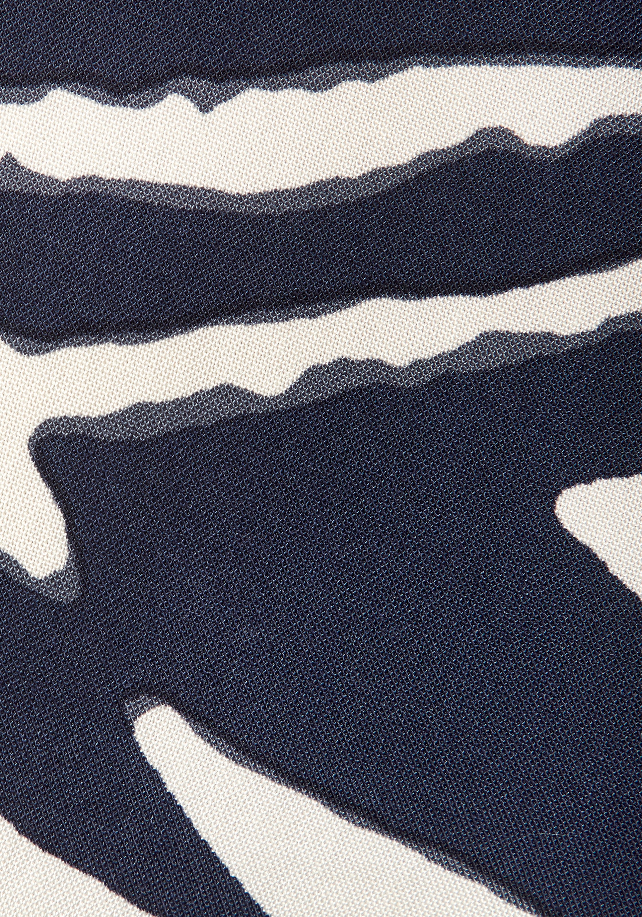 LASCANA Schlupfbluse mit Alloverprint und modischen Knöpfen, Kurzarmbluse, sommerlich