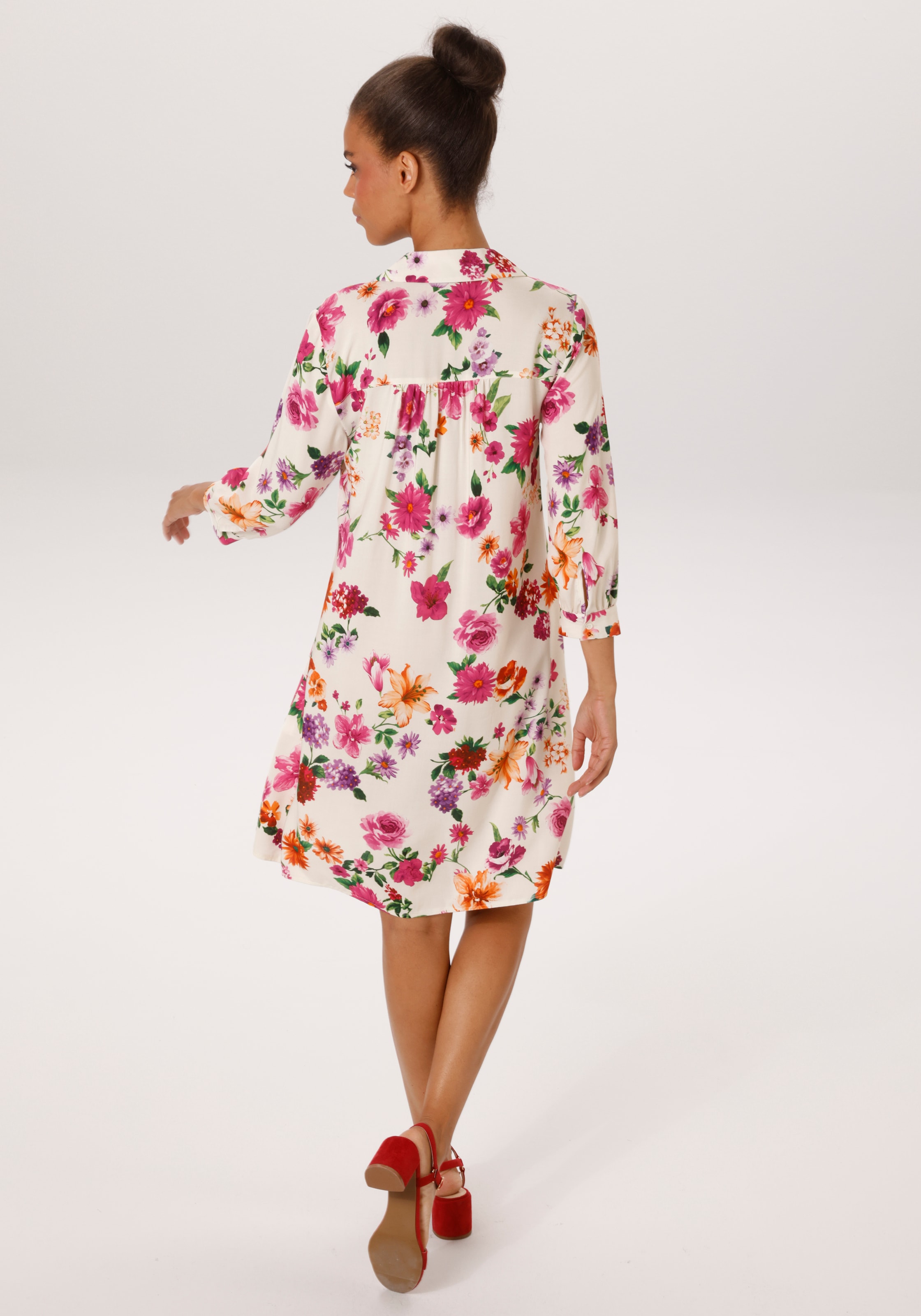 Aniston CASUAL Robe chemisier mit romantischen Blumendruck - jedes Teil ein Unikat - NEUE KOLLEKTION