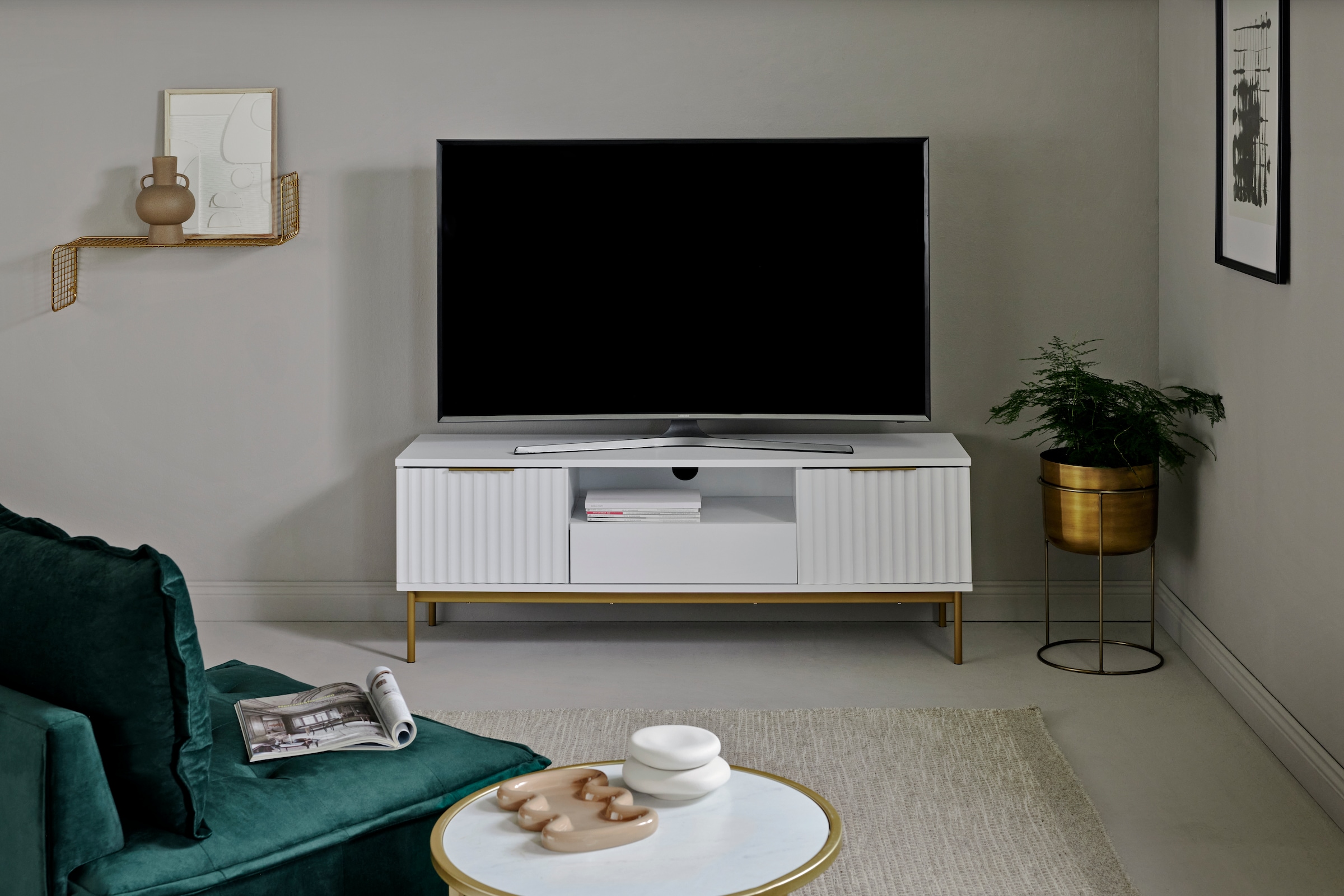 Jahnke TV-Board »CARVE TV 140« 1 Stk. tlg. Edle Gold-Applikationen, Fronten in Wellendesign, 140 cm