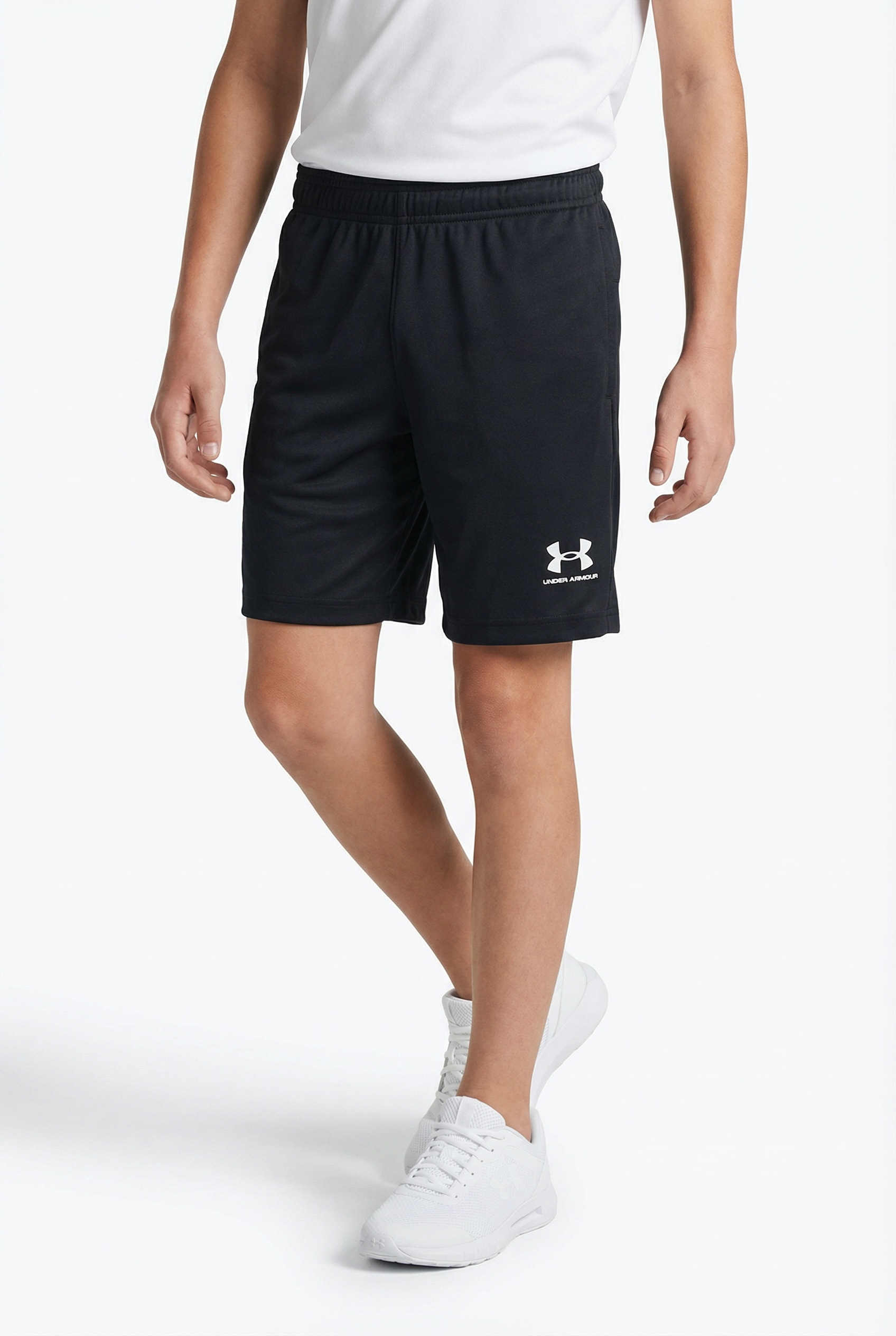 Under Armour® Short d'entraînement »UA Y CH. CORE SHORT für Jungen«  für vielseitige Aktivitäten, leichtes Material, bequeme Passform