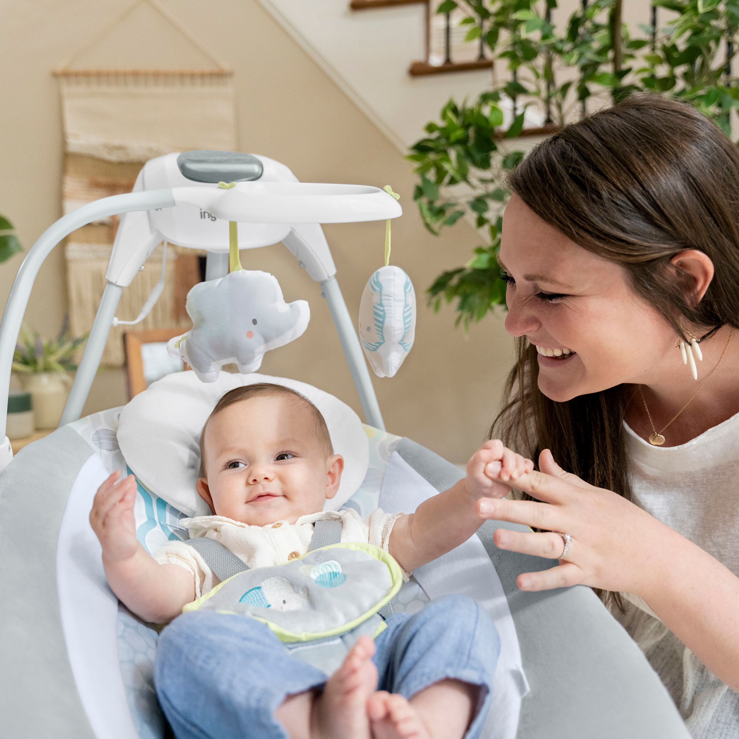 ingenuity Babywippe »SimpleComfort  Compact Soothing Swing - Everston« mit Sound-Effekt