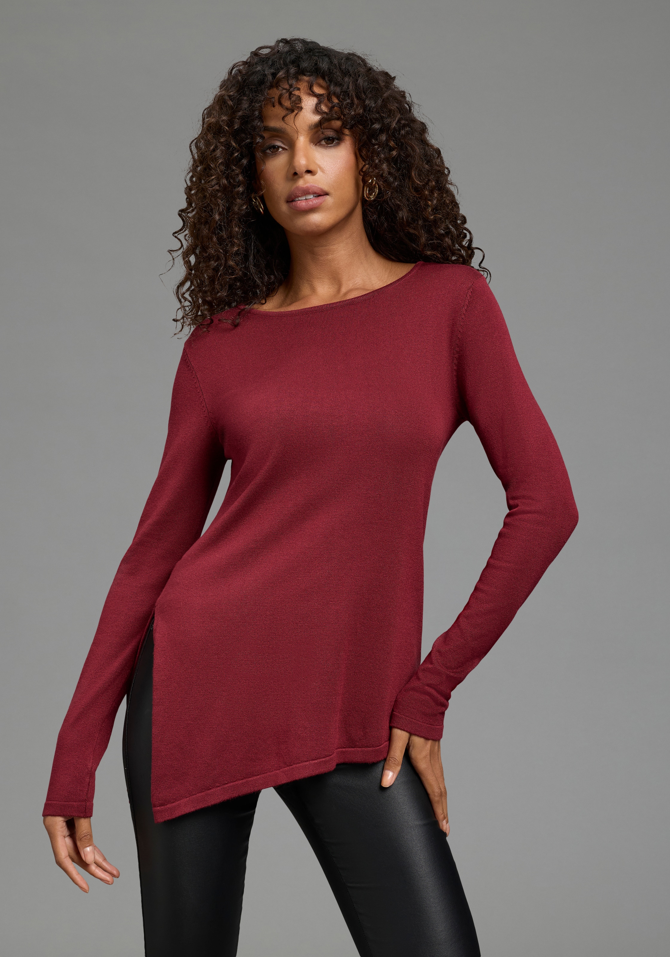 Image of Bruno Banani Strickpullover "mit asymmetrischem Saum und seitlichem Schlitz" Rundhalsausschnitt, hüftbedeckende Länge, figurbetonte Passform