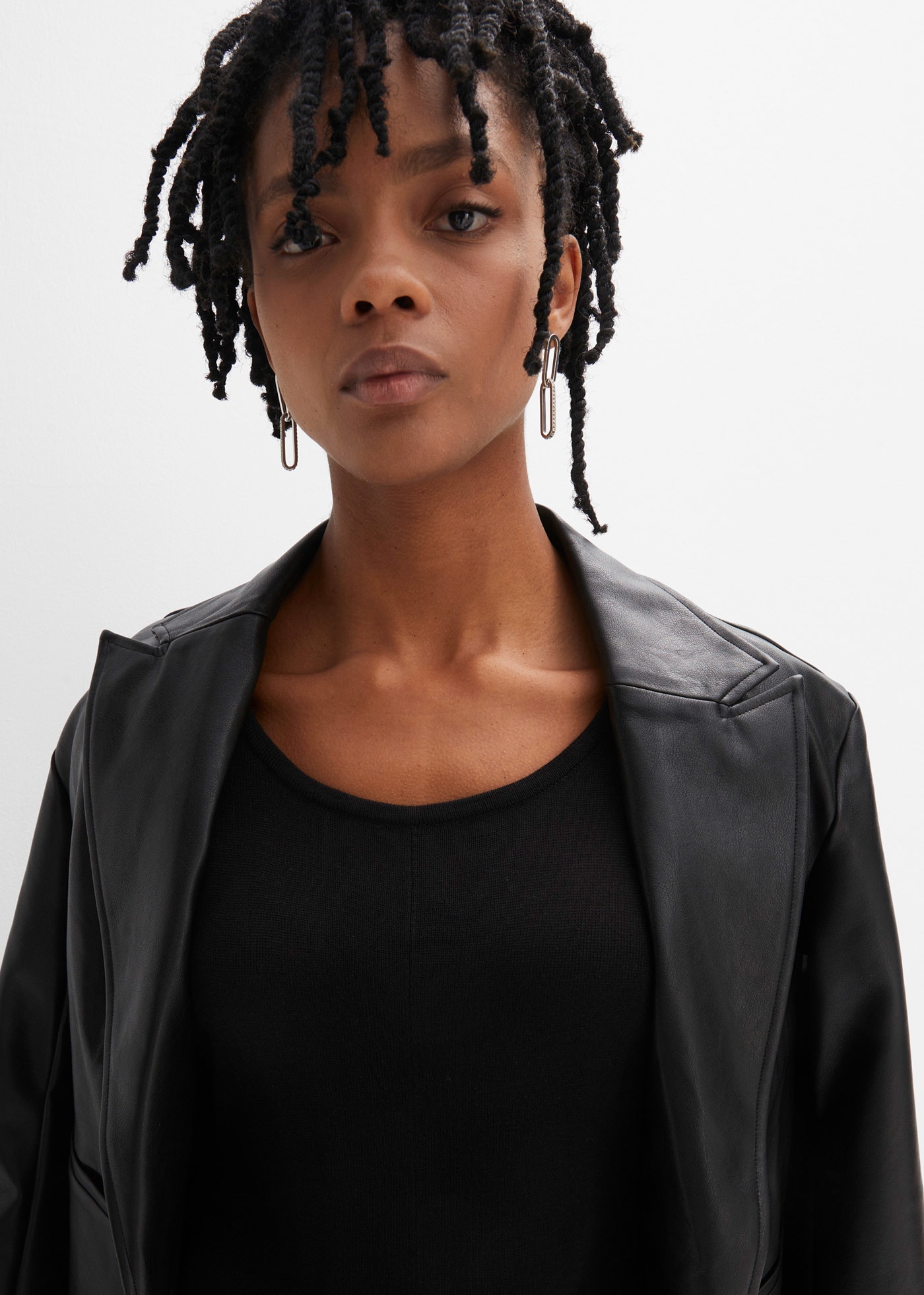 bonprix Strickpullover »Feinstrickpullover mit 3/4 Arm« aus Polyacryl und Viskose, mit Rundhalsausschnitt, mit 3/4-Ärmeln