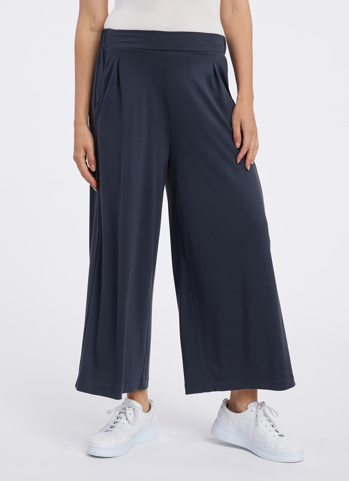 Ragwear Culotte »LOGANYS«, Knöchellange Form mit elastischem Bündchen hinten