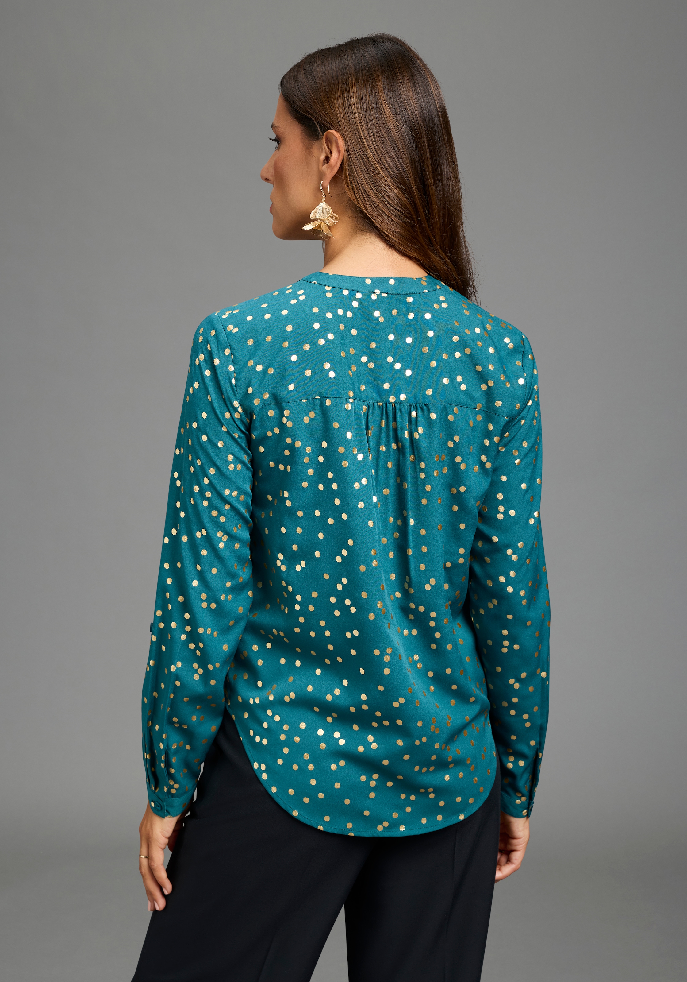 Laura Scott Blouse à manches longues coupe ajustée, en tissu léger tissé, avec col montant