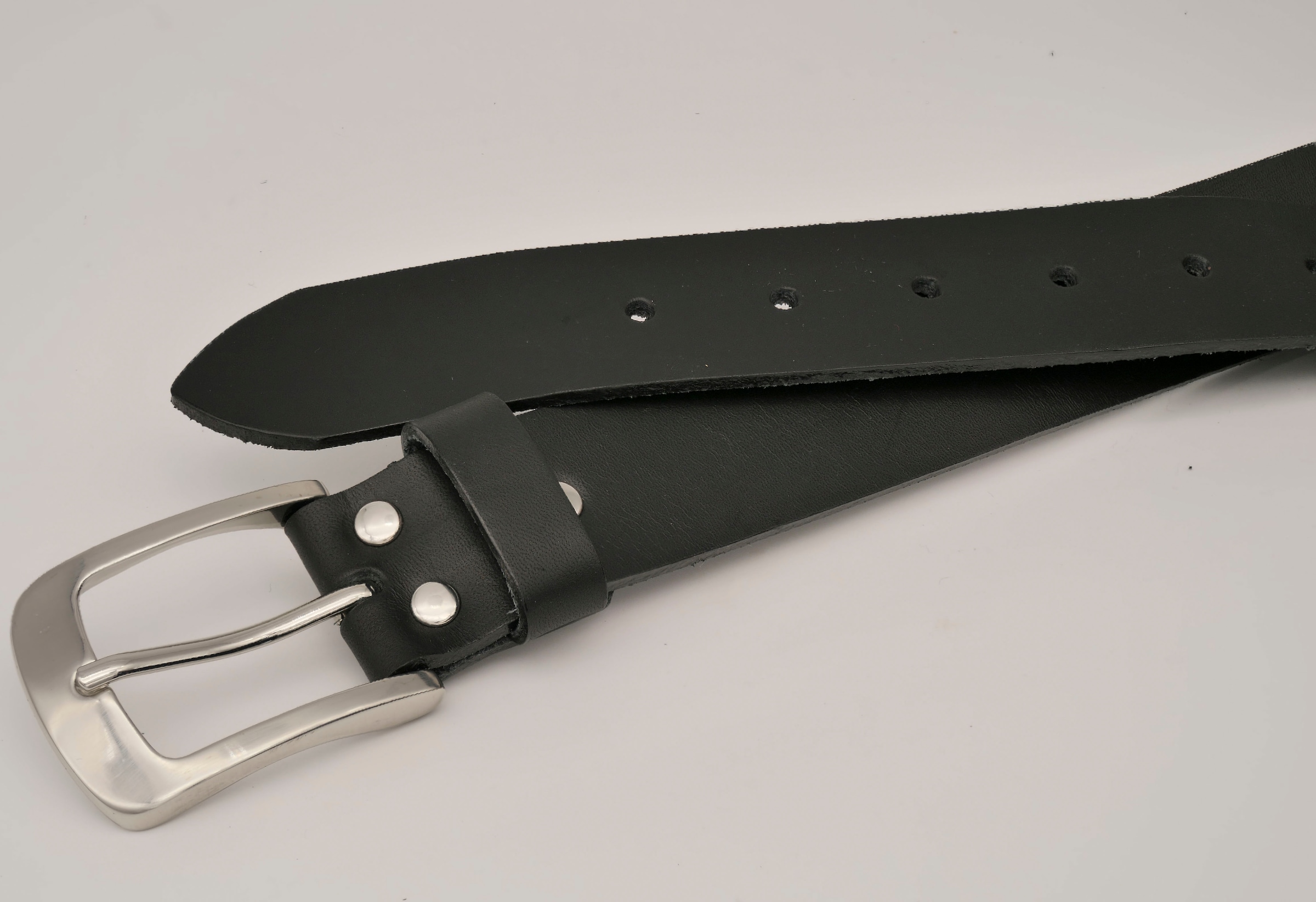 AnnaMatoni Ledergürtel, mit silberfarbenner Schliesse