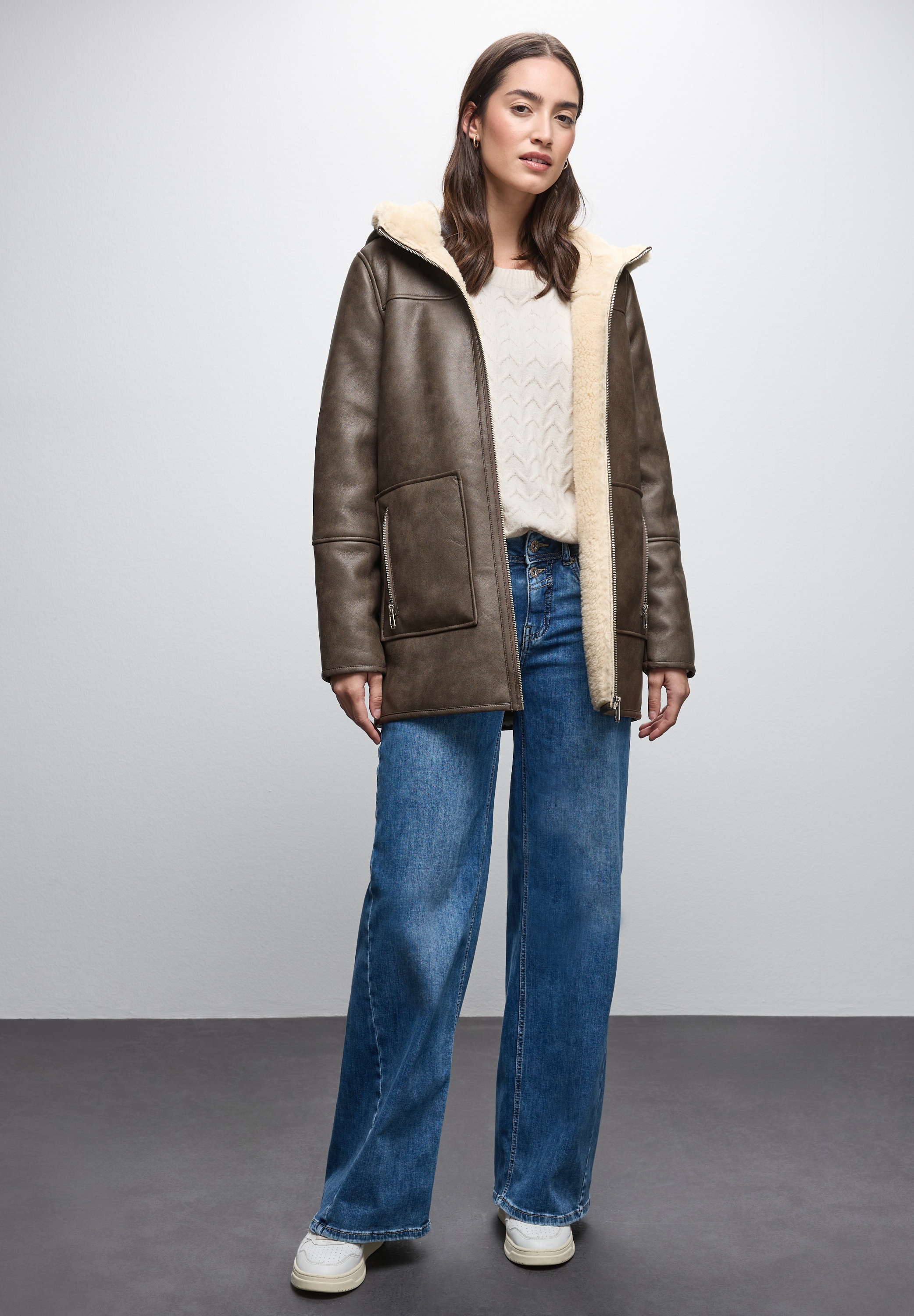 STREET ONE Veste en imitation cuir mit Kapuze im Leder-Look und mit Fake Fur Details