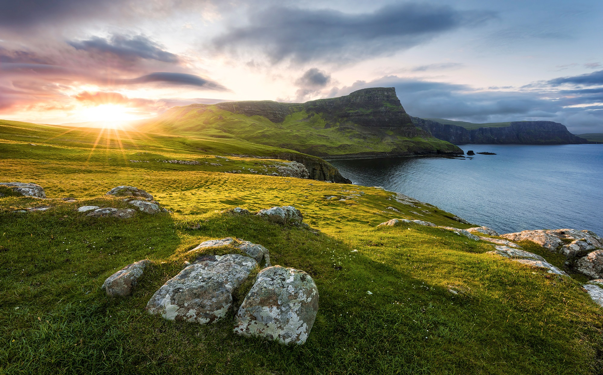 Image of Komar Vliestapete "Digitaldruck Vlies - Scottish Paradise - Grösse 450 x 280 cm" bedruckt glatt Wohnzimmer, Schlafzimmer