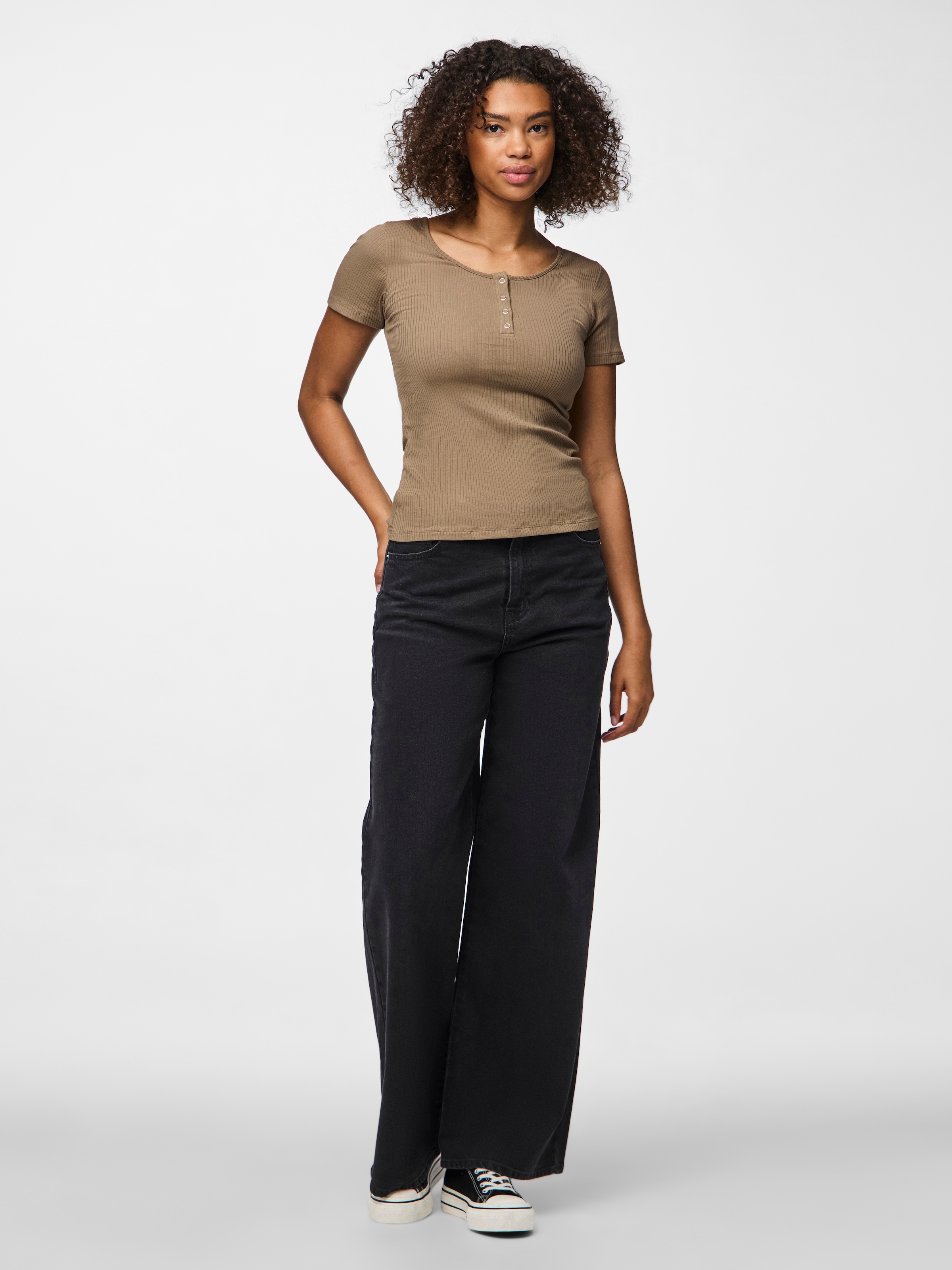 pieces T-shirt à manches courtes »PCKITTE SS TOP NOOS BC« Mélange de coton, coupe slim