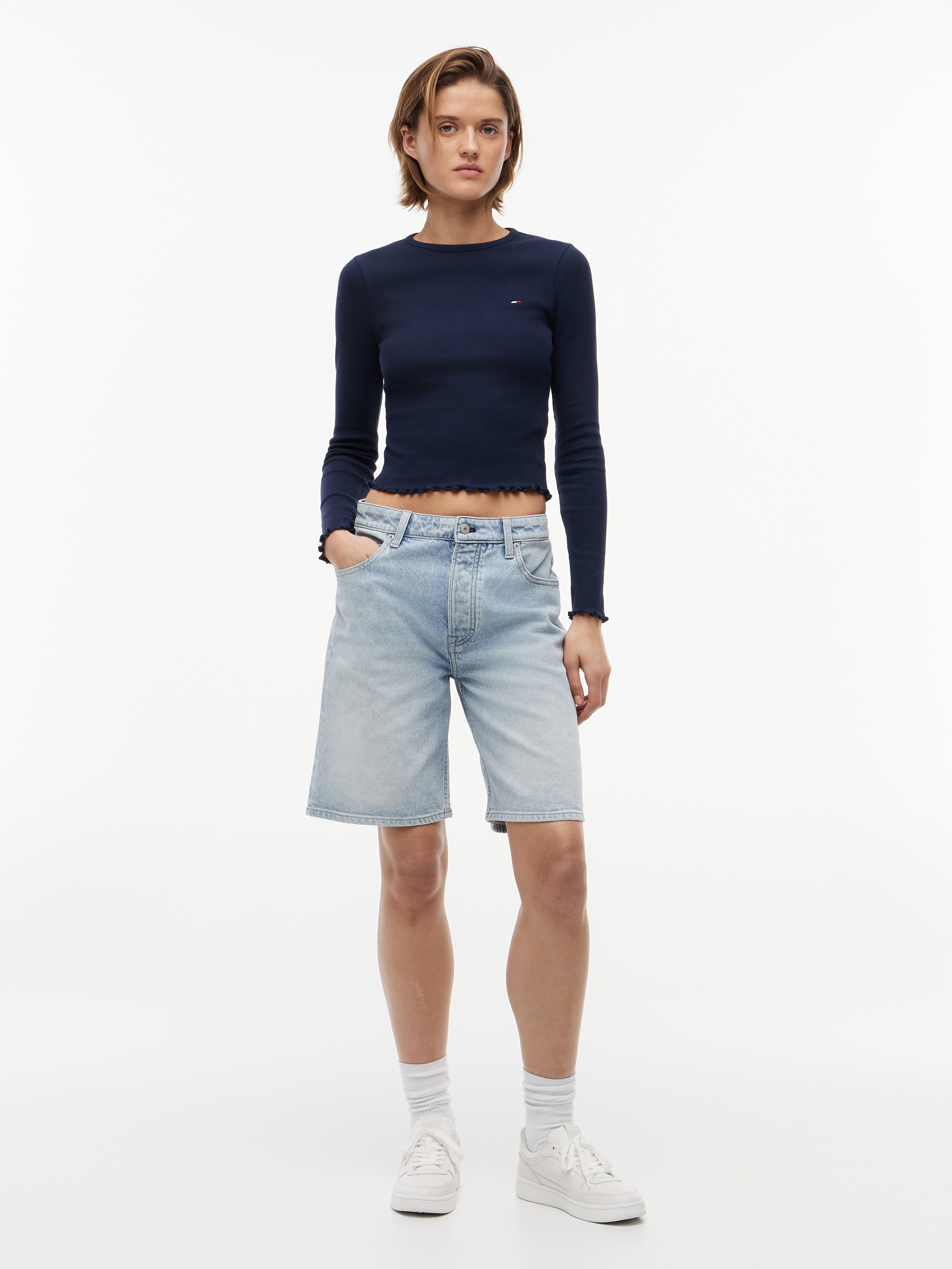 Tommy Jeans Langarmshirt »TJW SLIM SH LETTUCE EDGE RIB LS« mit gerippter Struktur, gewellter Saum