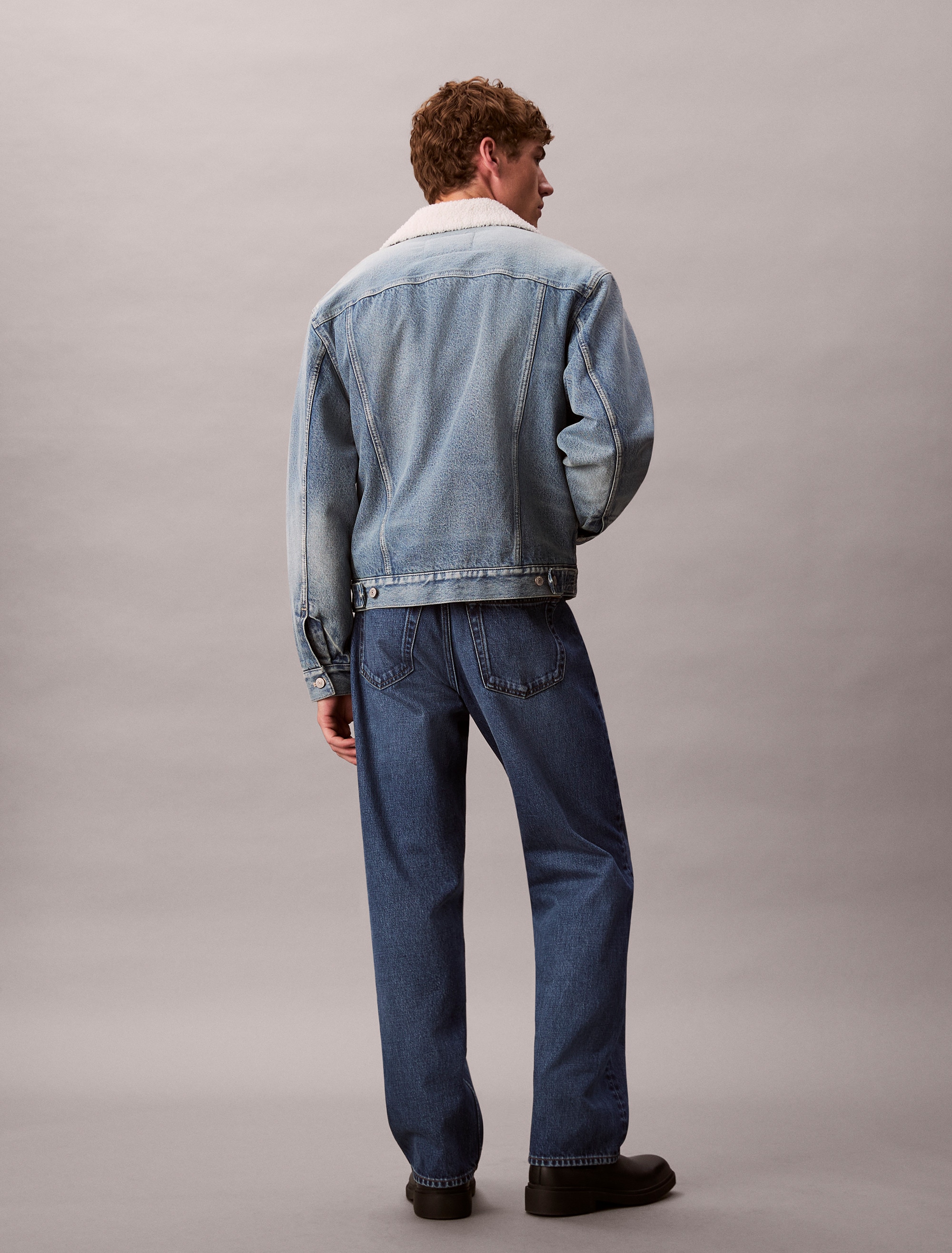 Calvin Klein Jeans Jeansjacke »90S SHERPA TRUCKER TINTED THUNDR« ohne Kapuze Mit Rundhalsausschnitt, regular fit