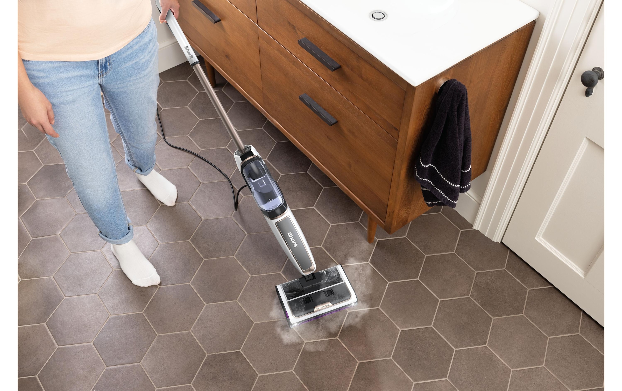 Shark Nettoyeur de sols durs »SteamPickUp SD200EU« Schmutz aufnehmen, sanft schrubben und desinfizieren, alles auf einmal