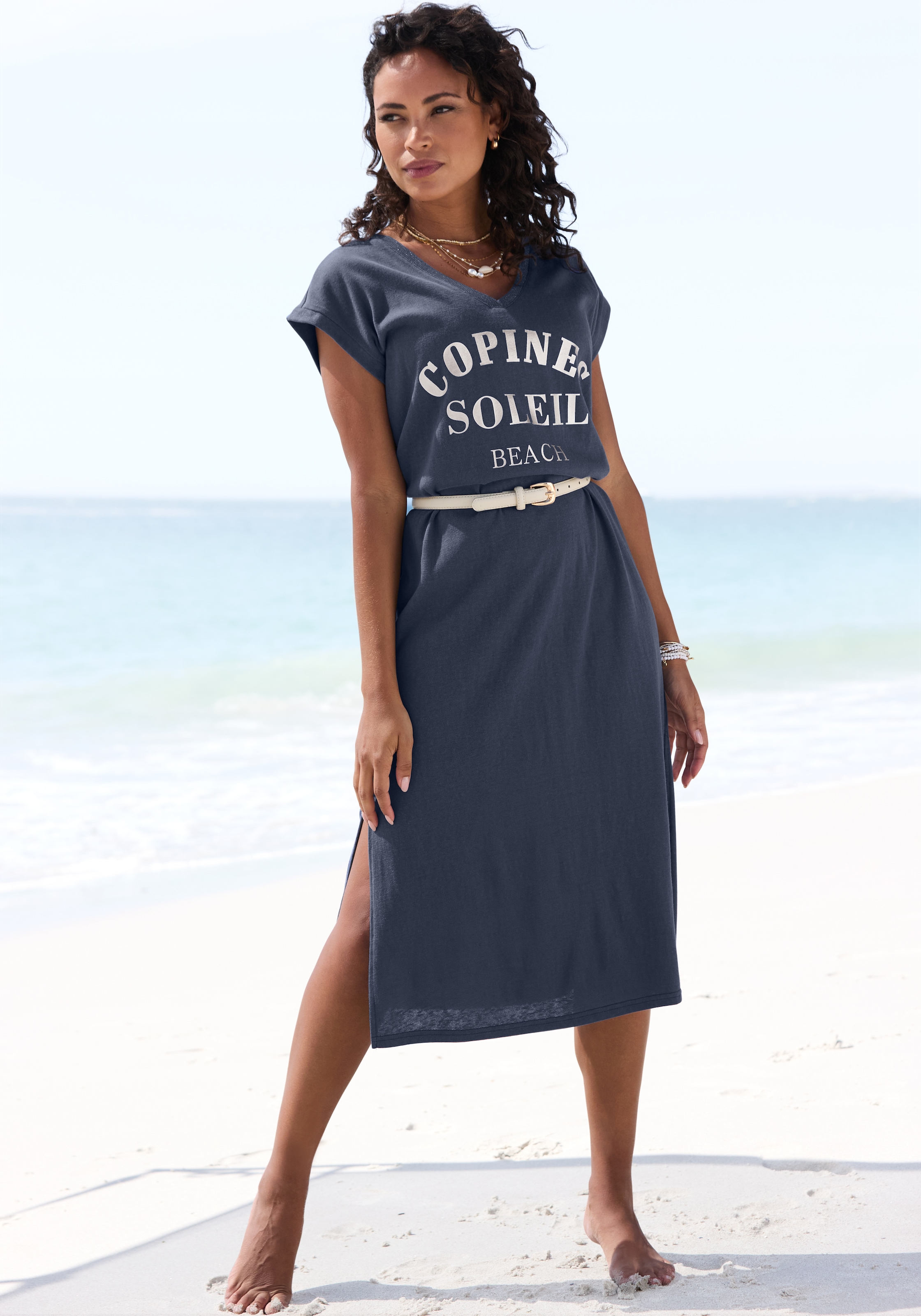 Image of Beachtime by Lascana Strandkleid "mit glänzendem Foliendruck vorne, langes T-Shirt-Kleid" lockeres Jerseykleid, Midikleid mit Seitenschlitzen, Sommerkleid
