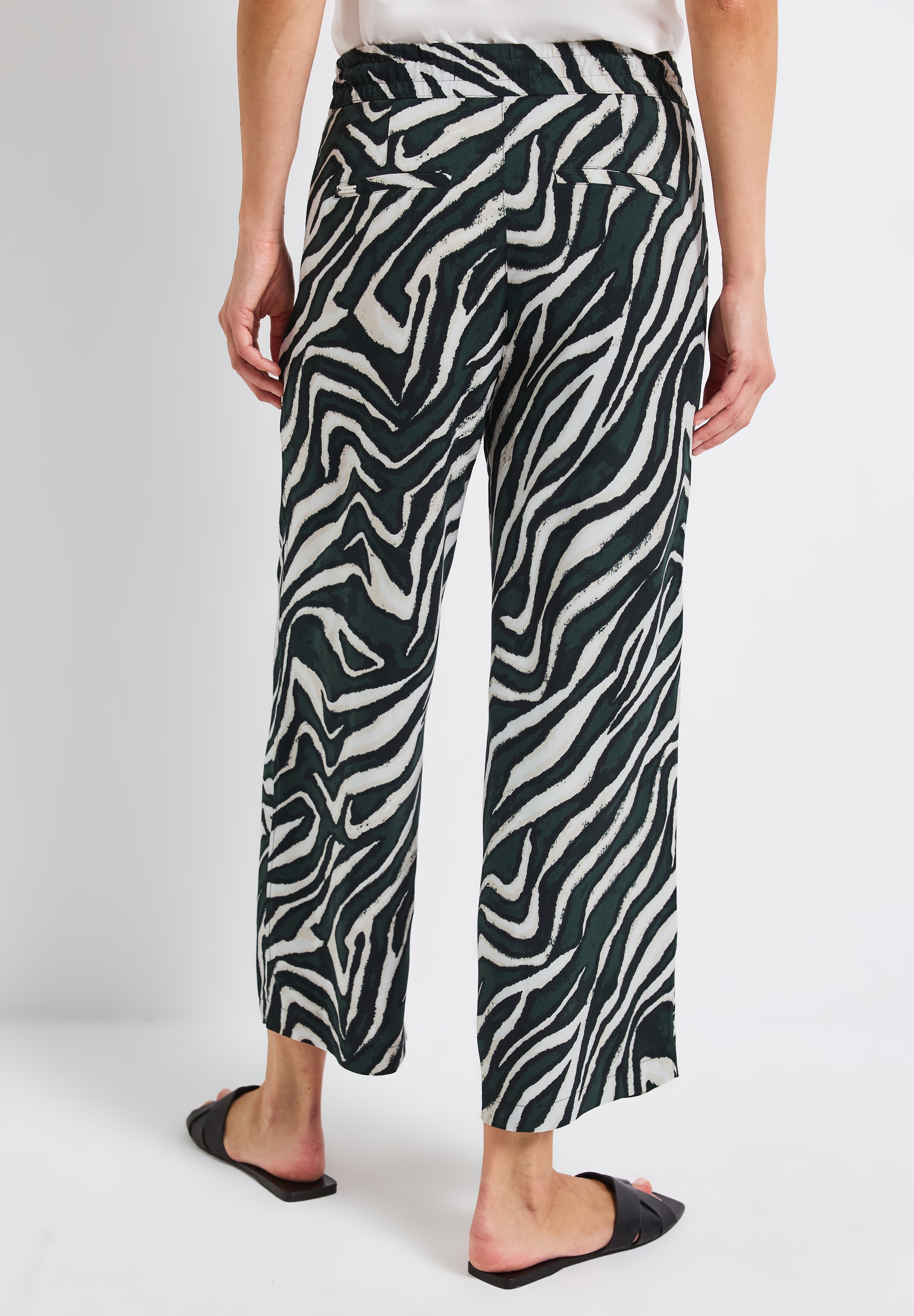 STREET ONE Stoffhose »Style Emee«, mit elastischem Bund und Tunnelzug, mit grafischem Muster
