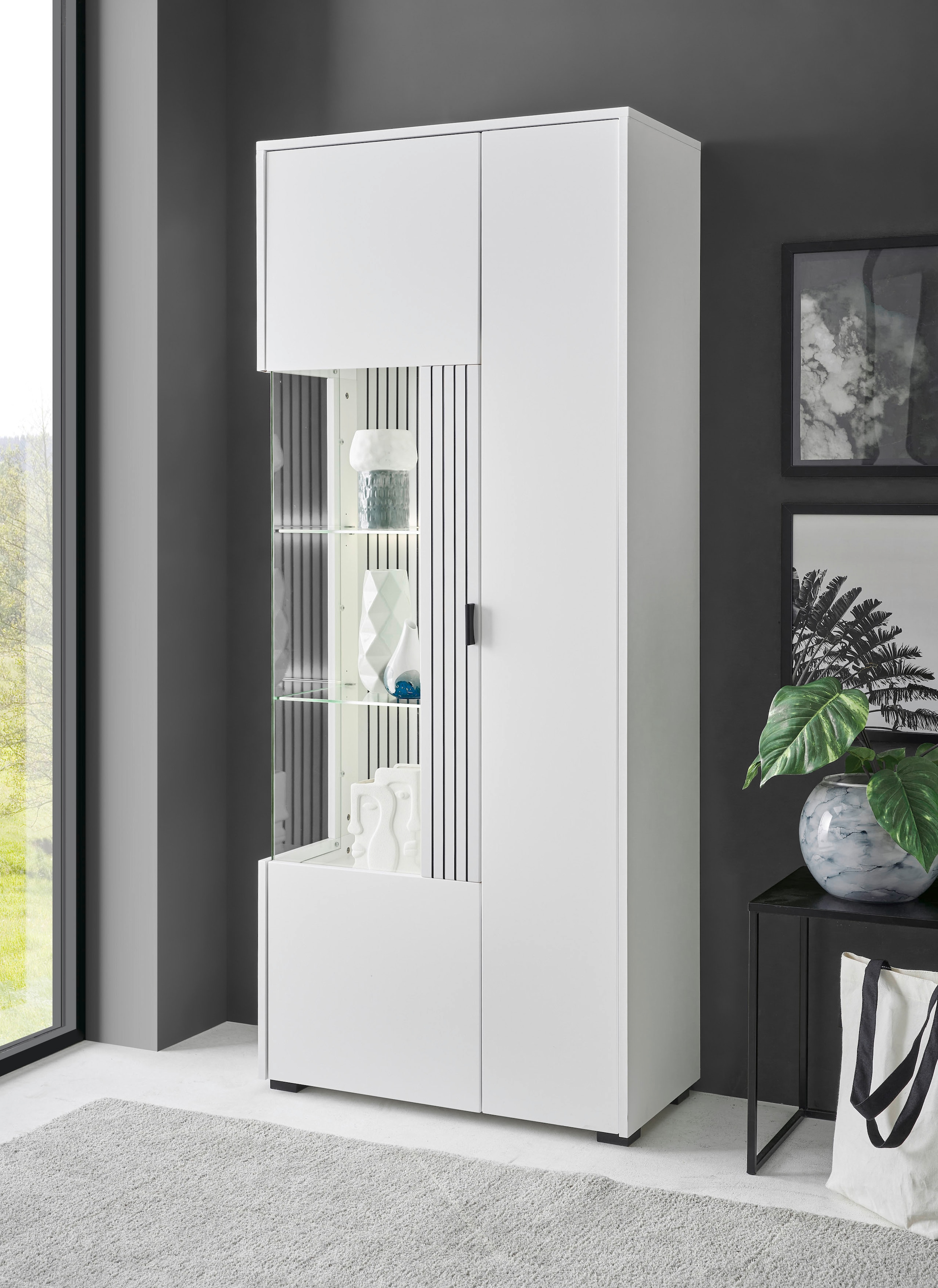 INOSIGN Vitrines »Hudson, Stauraumvitrine« in moderner Trendfarbe, Griffe aus Metall (Schwarz), Höhe 180 cm