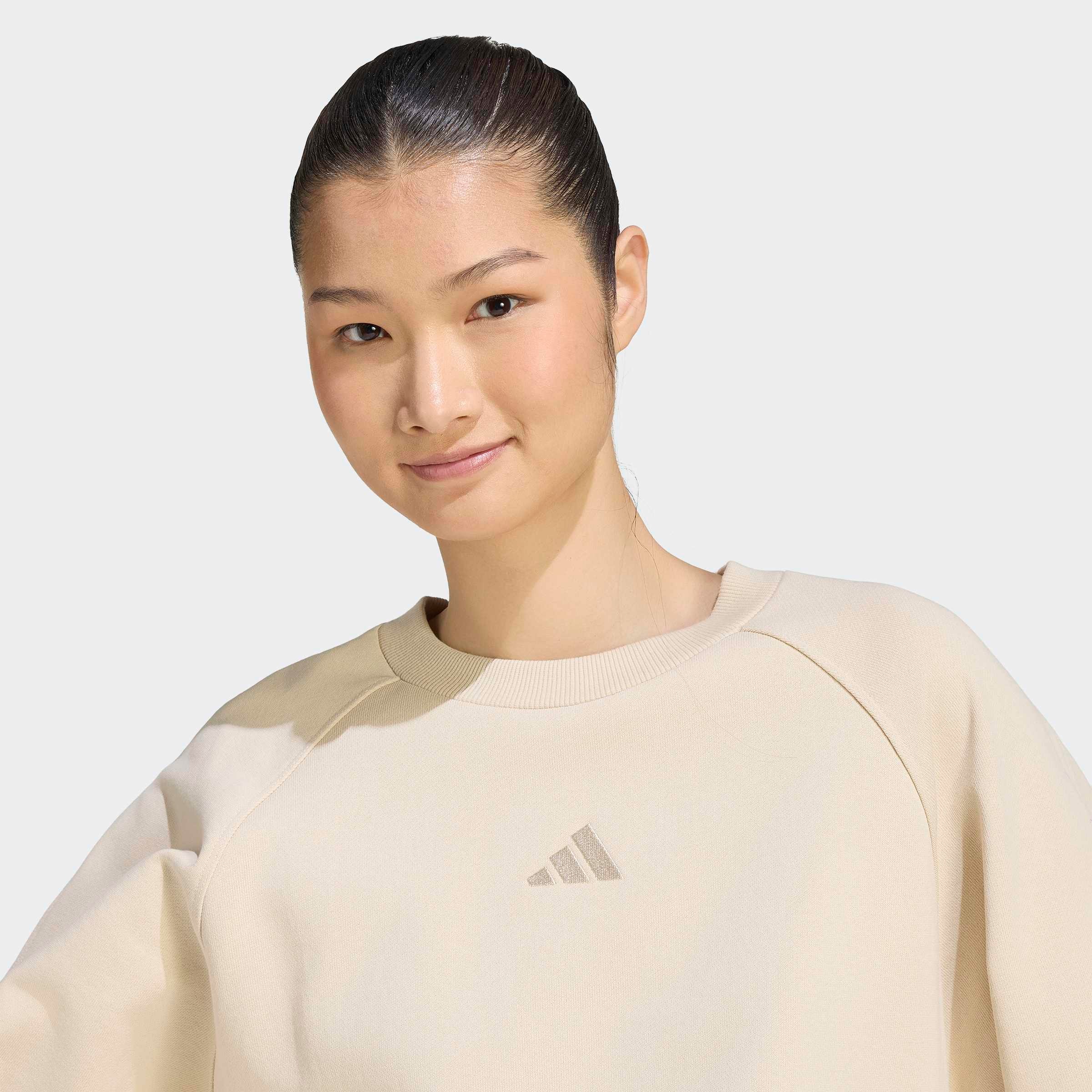 adidas Sportswear Sweatshirt »ADIDAS KIT SMALL LOGO«, mit sportlichem Stil, ohne Verschluss, in normaler Länge
