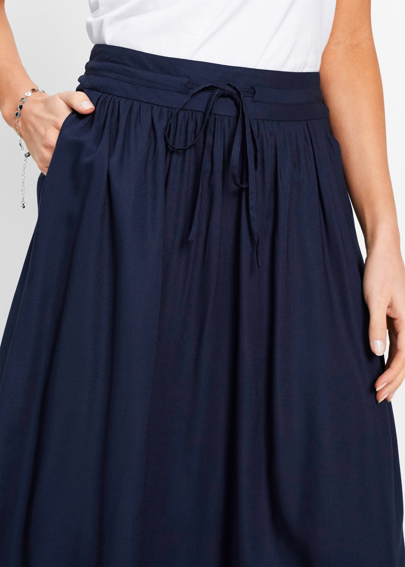 bonprix Maxi jupe aus Viskose, Maxilänge, lockere Passform, bedrucktes Design