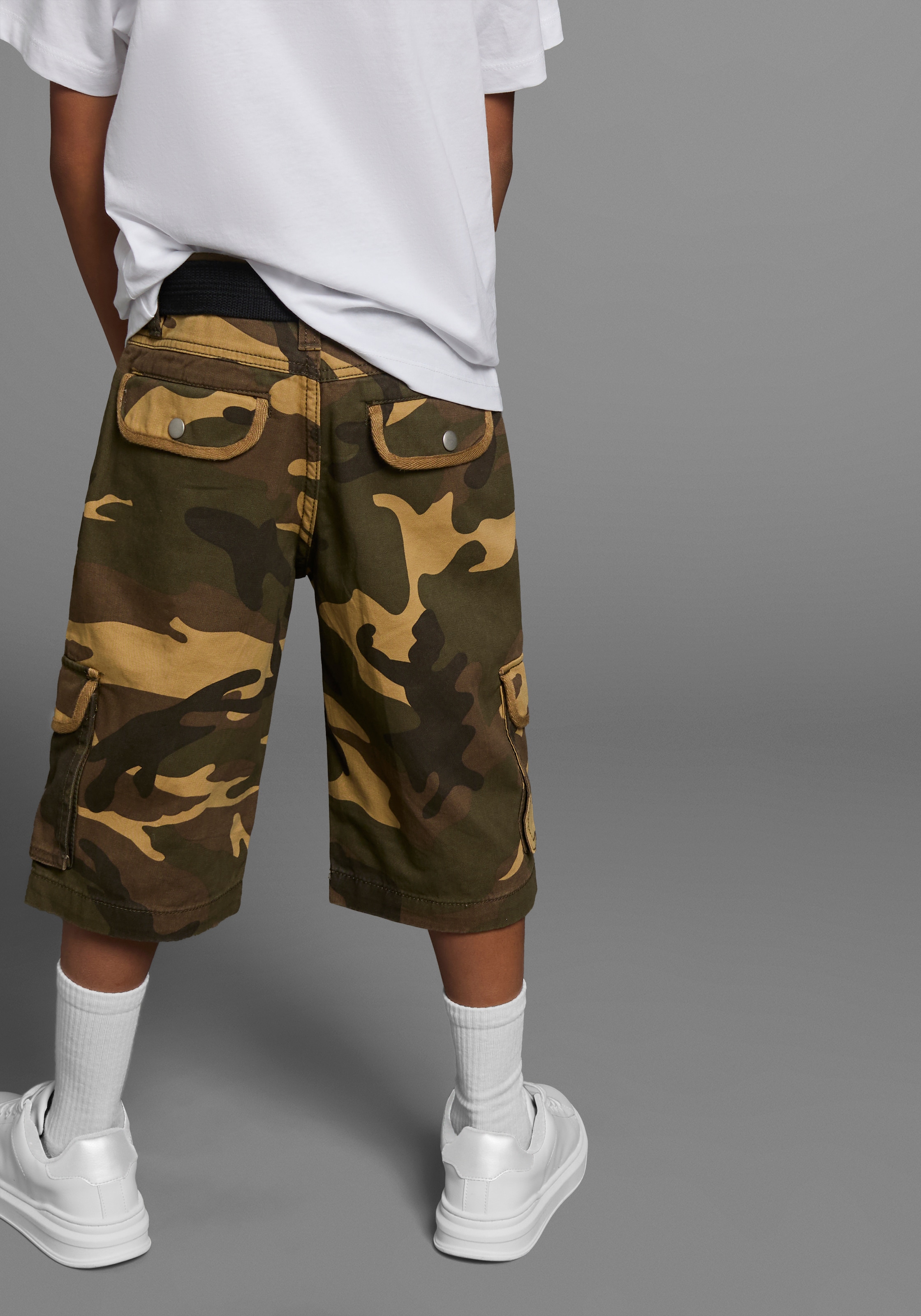 KIDSWORLD Shorts »2tlg. Bermudas mit Gürtel«, (Set, 2 tlg.), mit Textilgürtel
