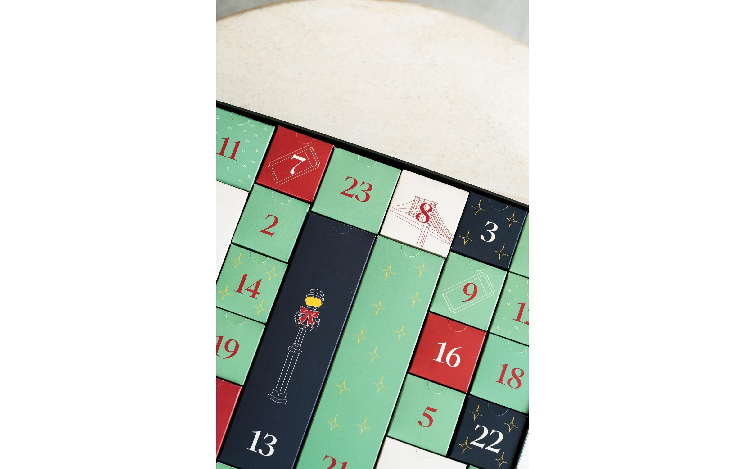 AVA & MAY Calendrier de l'Avent »mit Miniprodukten« Pas de recommandation d'âge disponible