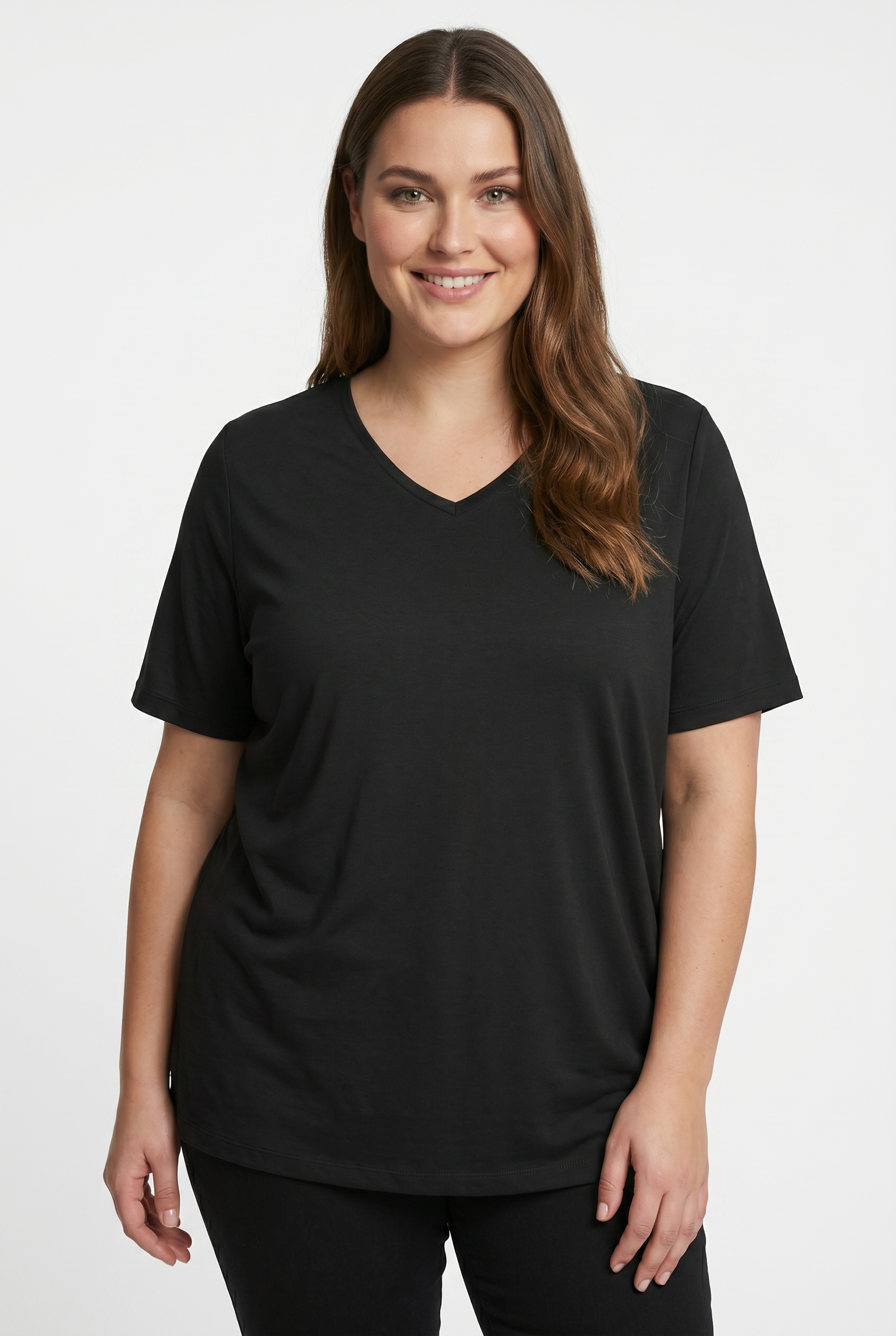 Image of ONLY CARMAKOMA V-Shirt "CARCORAL S/S V-NECK TEE JRS"